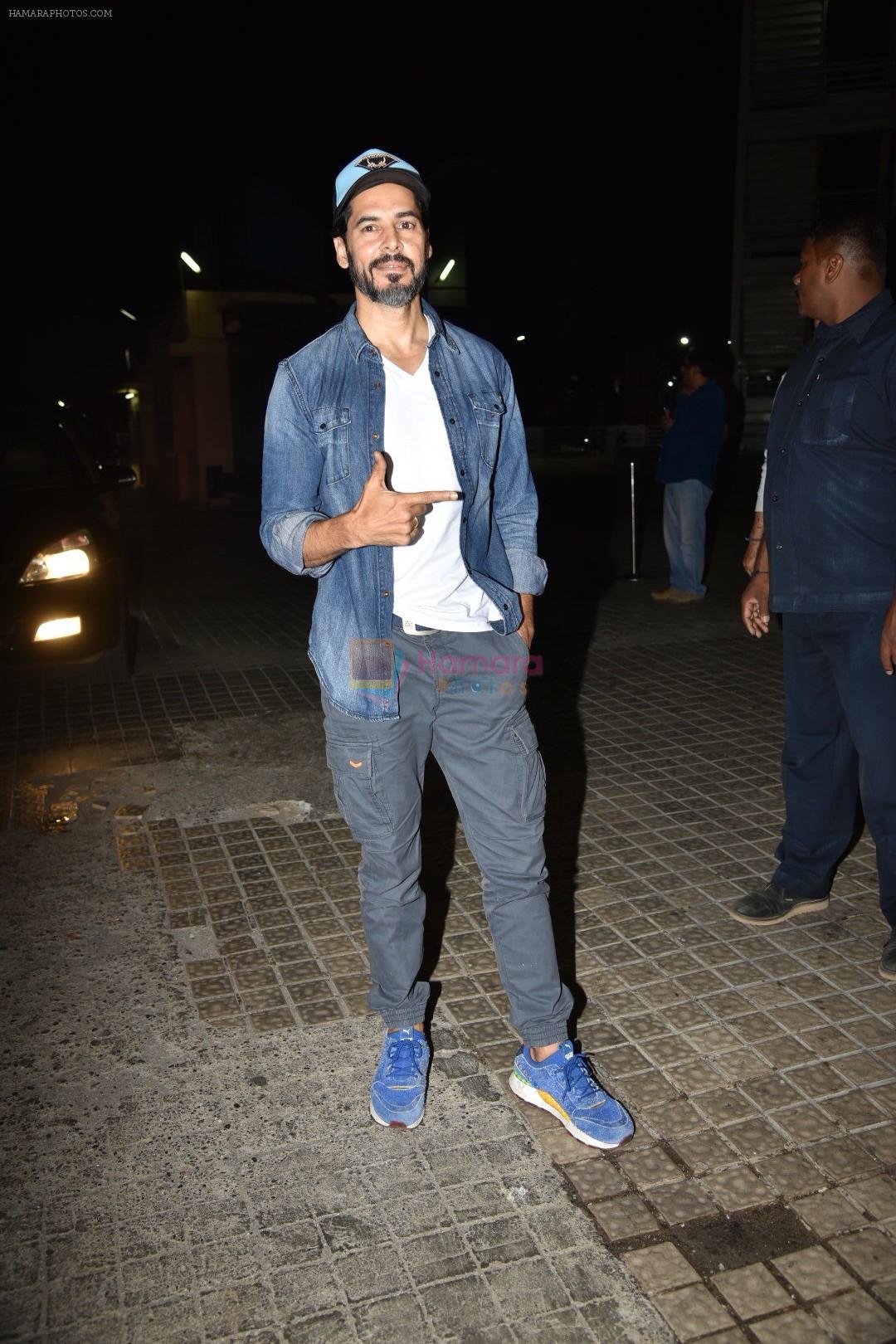 Dino Morea at the Screening of movie photograph on 13th March 2019