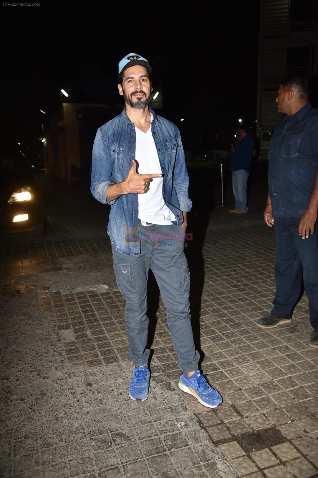 Dino Morea at the Screening of movie photograph on 13th March 2019
