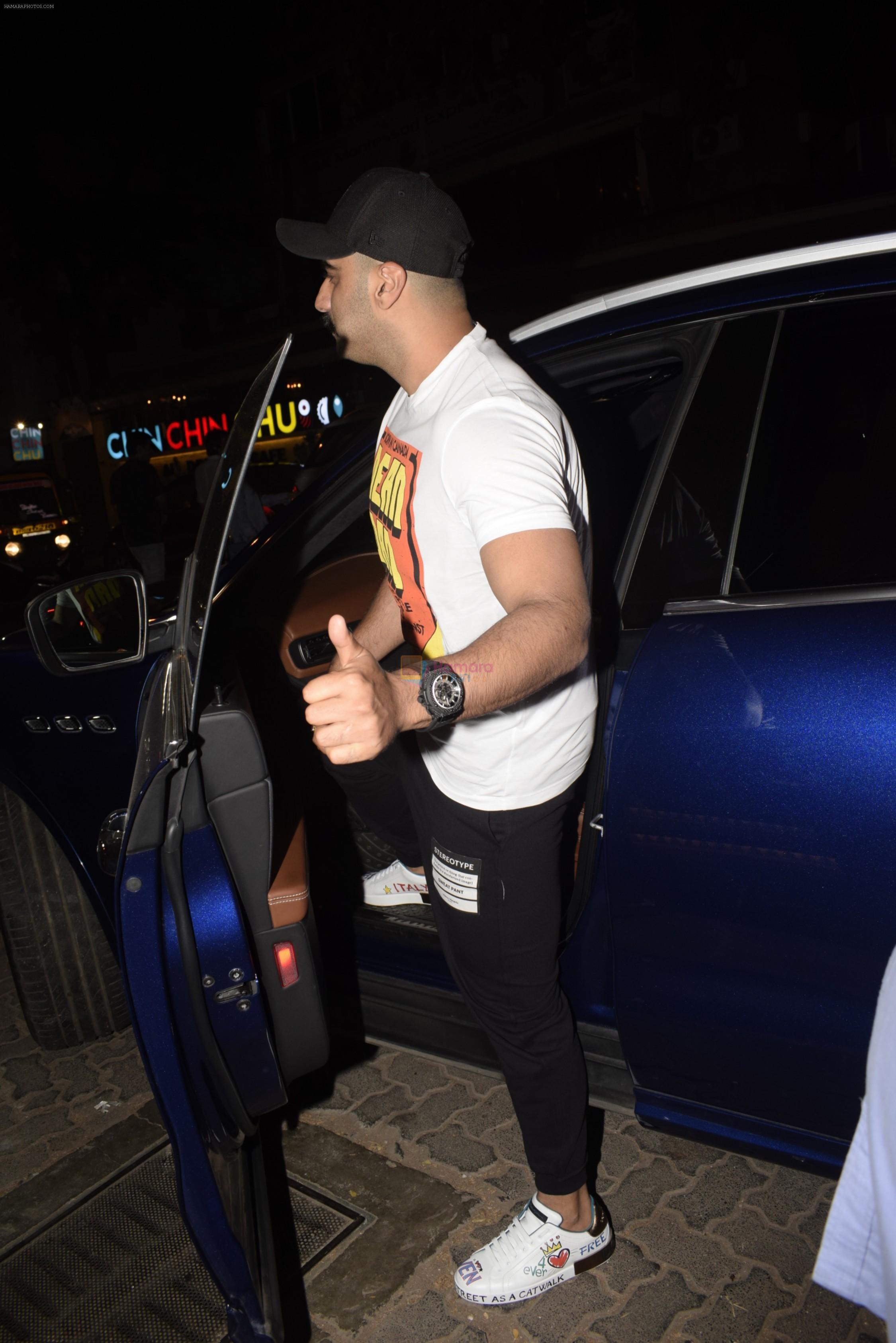 Arjun Kapoor spotted at juhu on 17th March 2019