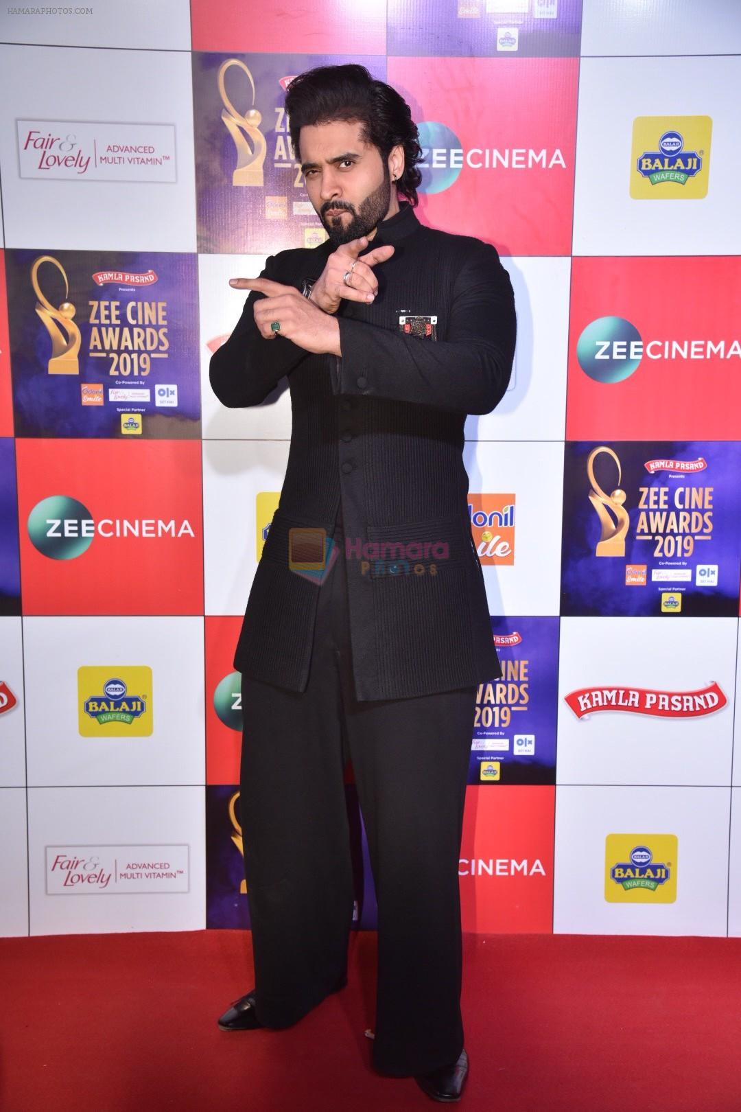 Jackky Bhagnani at Zee cine awards red carpet on 19th March 2019