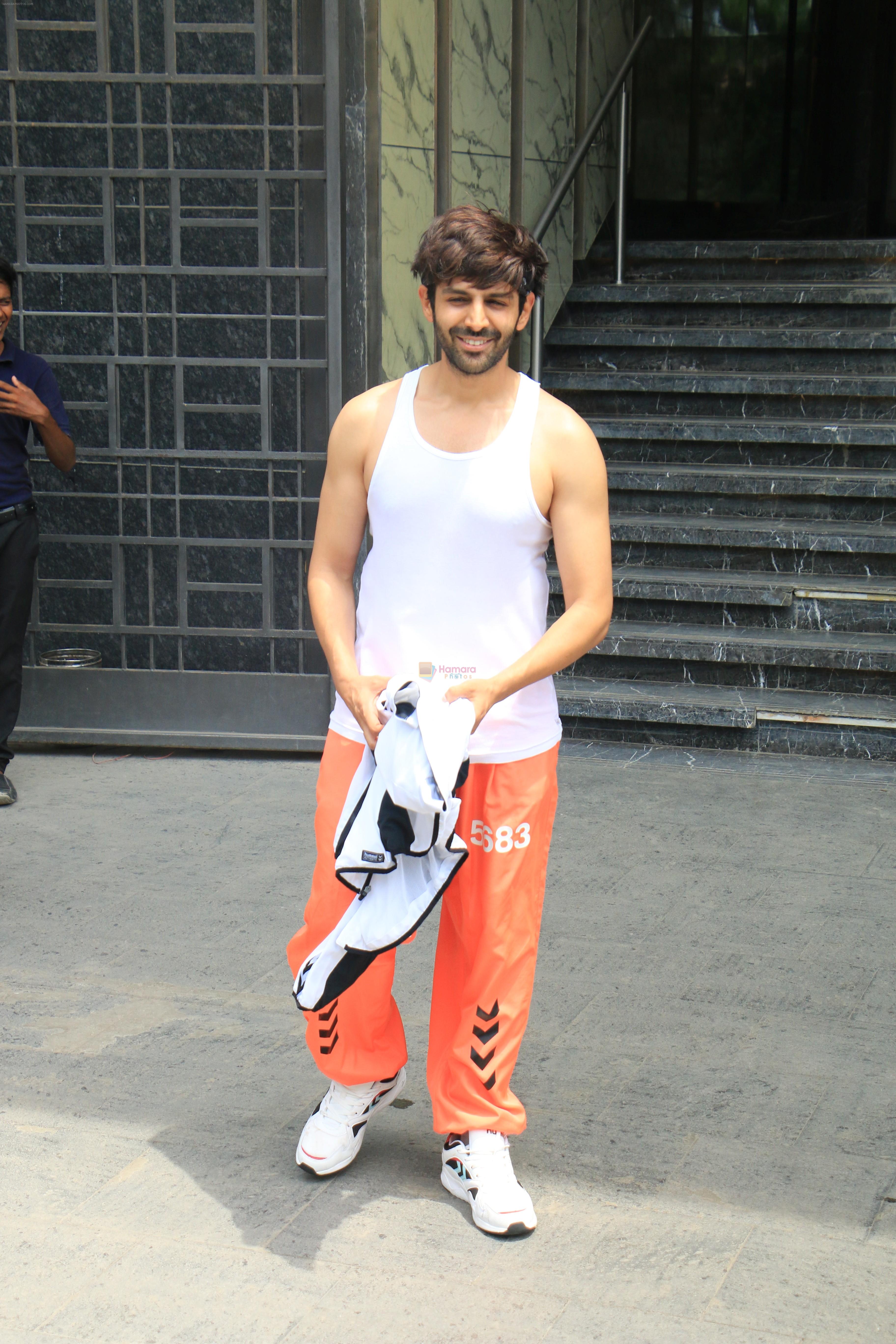 Kartik Aryan spotted at I Think Fitness gym in juhu on 4th June 2019