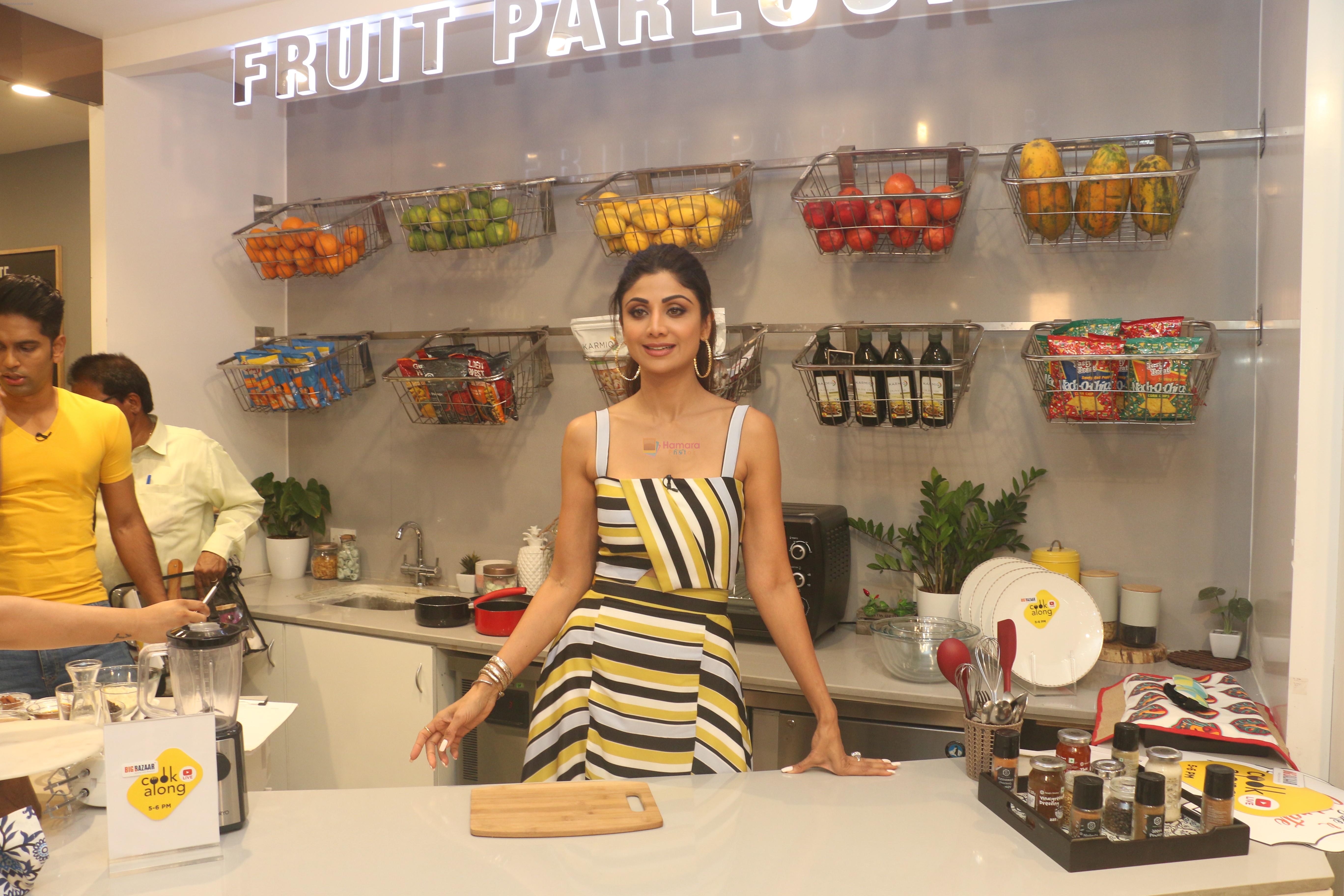 Shilpa Shetty celebrates the 100 episodes of Cook Along at Big Bazaar in worli on 6th June 2019