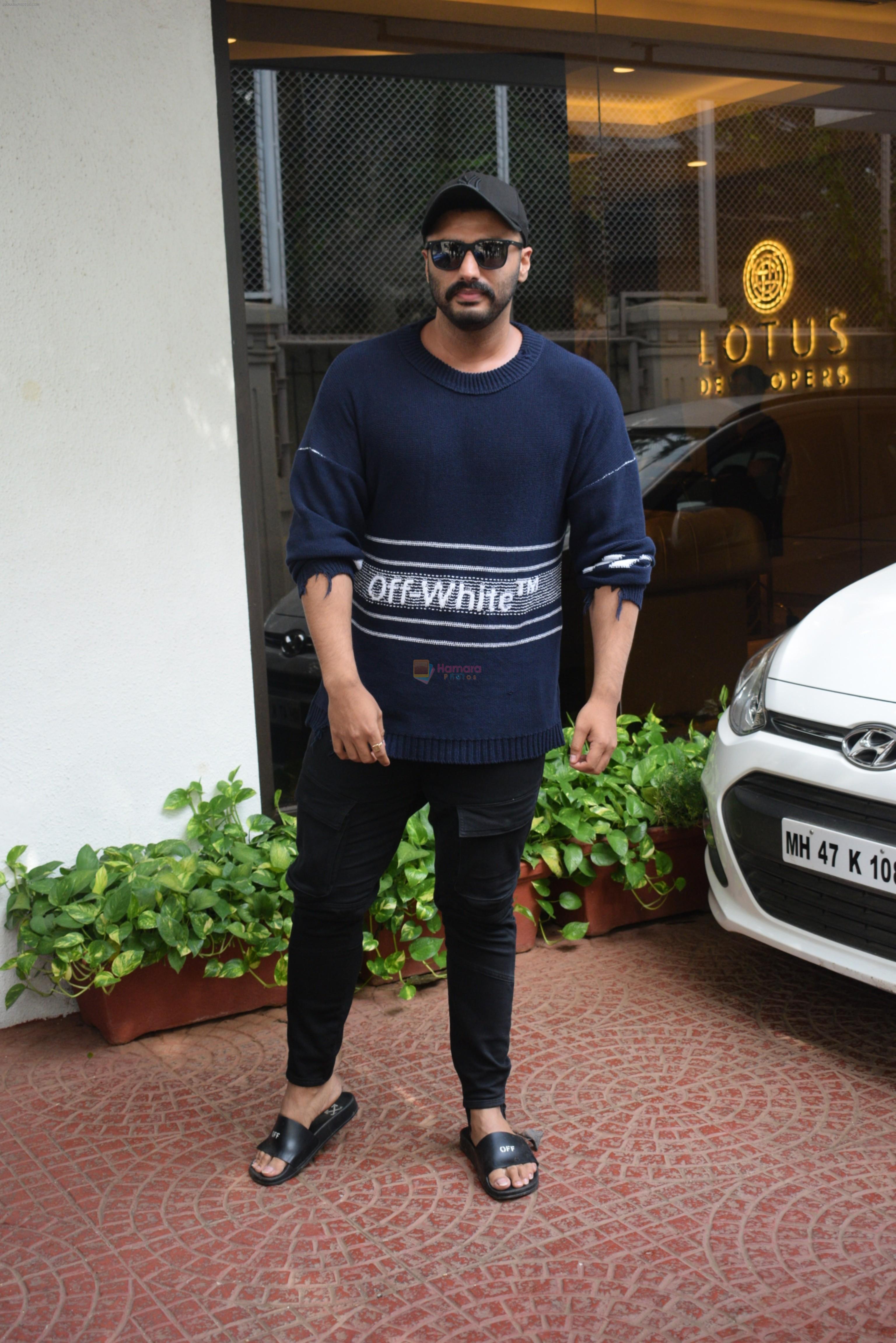 Arjun Kapoor spotted at Anand Pandit's house in juhu on 15th June 2019