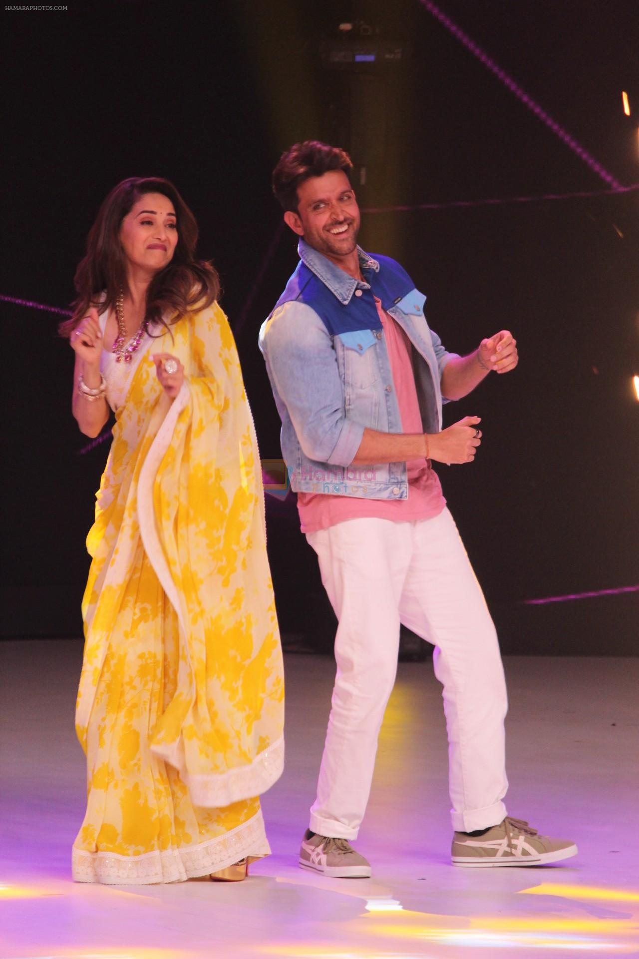 Hrithik Roshan, Madhuri Dixit on the sets of colors Dance Deewane in filmcity on 2nd July 2019
