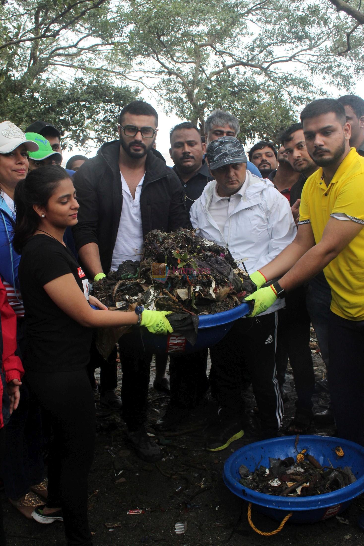 Arjun Kapoor will be flagging off the 2nd edition of the Beach clean up drive at Carter Road in Mumbai on Sunday on 4th Aug 2019