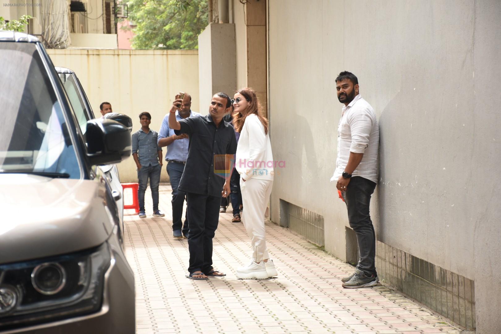 Alia Bhatt spotted at Vishesh films office in Khar on 12th Aug 2019