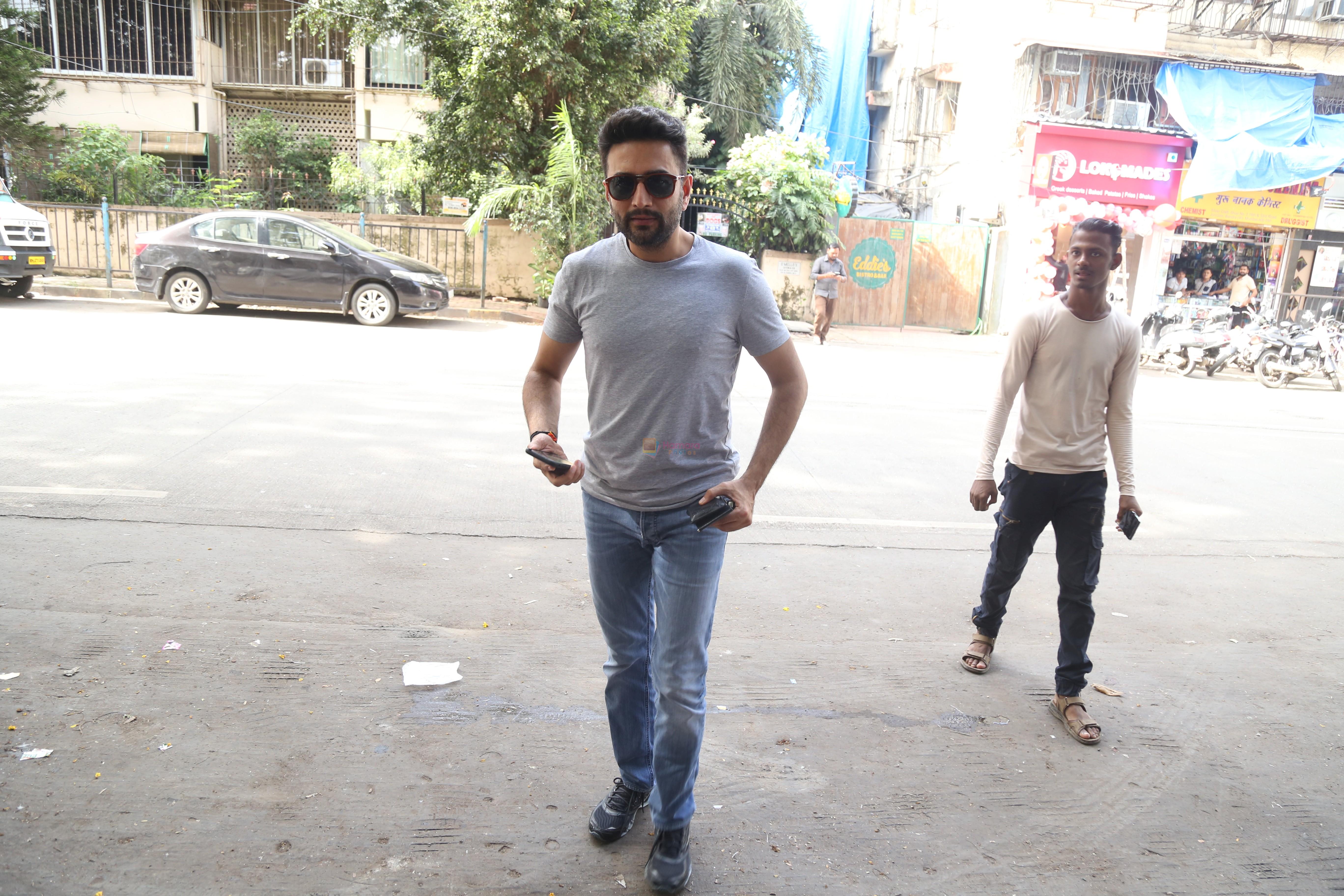 Shekhar Ravjiani spotted at bandra on 18th Aug 2019