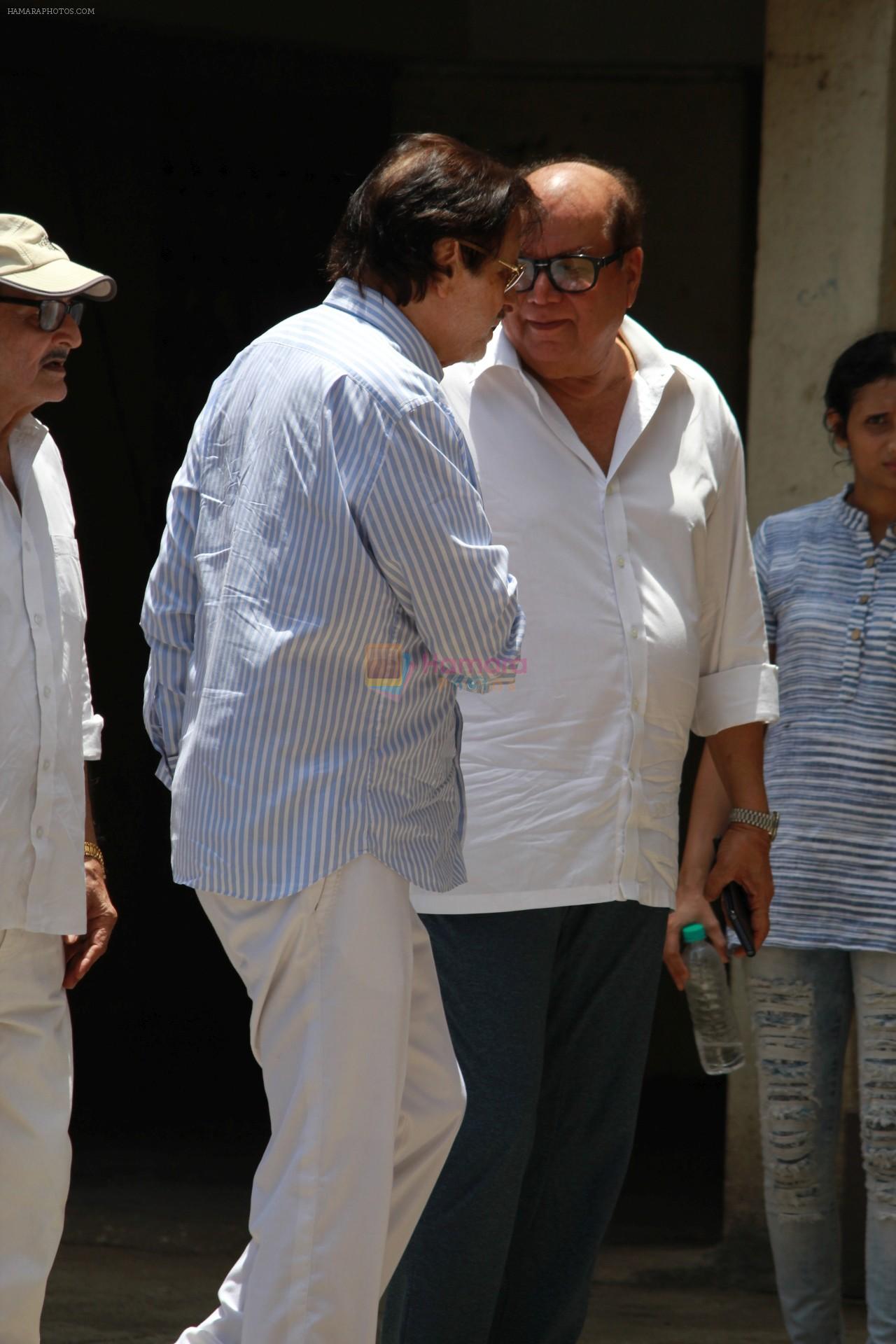 Sanjay Khan at the funeral of Mohammed Zahur Khayyam on 20th Aug 2019