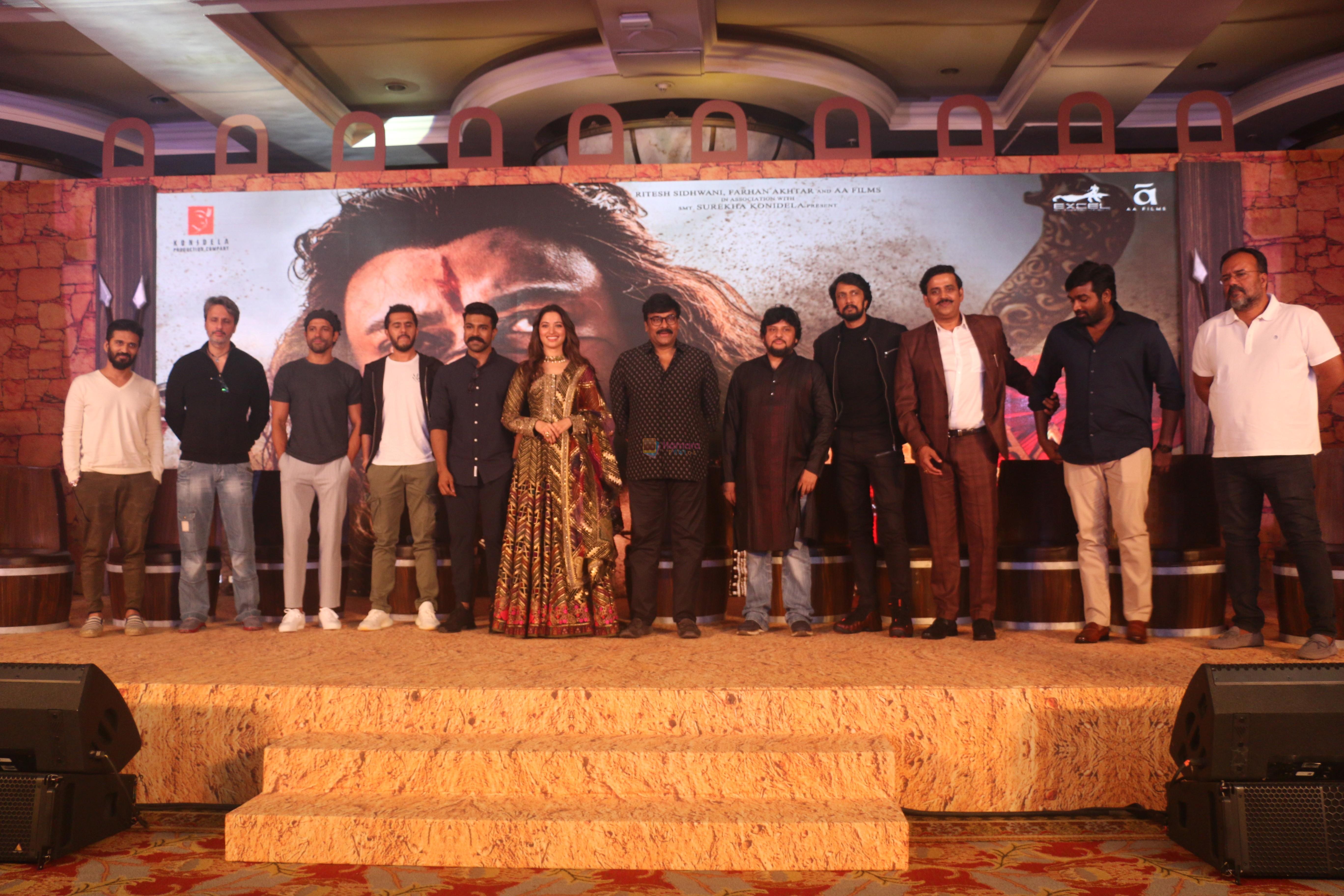 Chiranjeevi, Ram Charan, Tamanna Bhatia, Sudeep, Farhan Akhtar, Ritsh Sidhwani at the Trailer launch of film Sye Raa Narasimha Reddy in jw marriott juhu on 20th Aug 2019