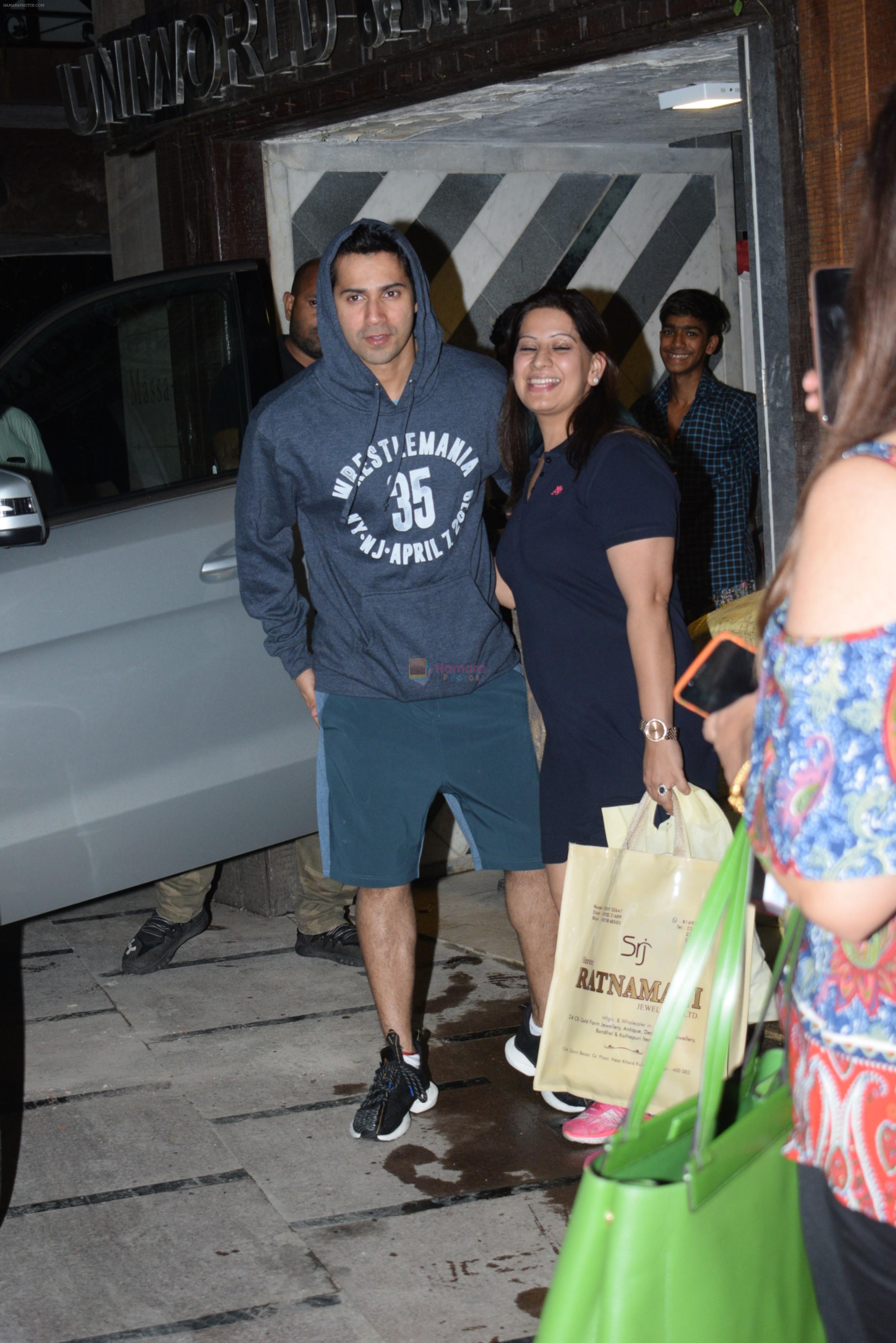 Varun Dhawan spotted at gym in juhu on 21st Aug 2019