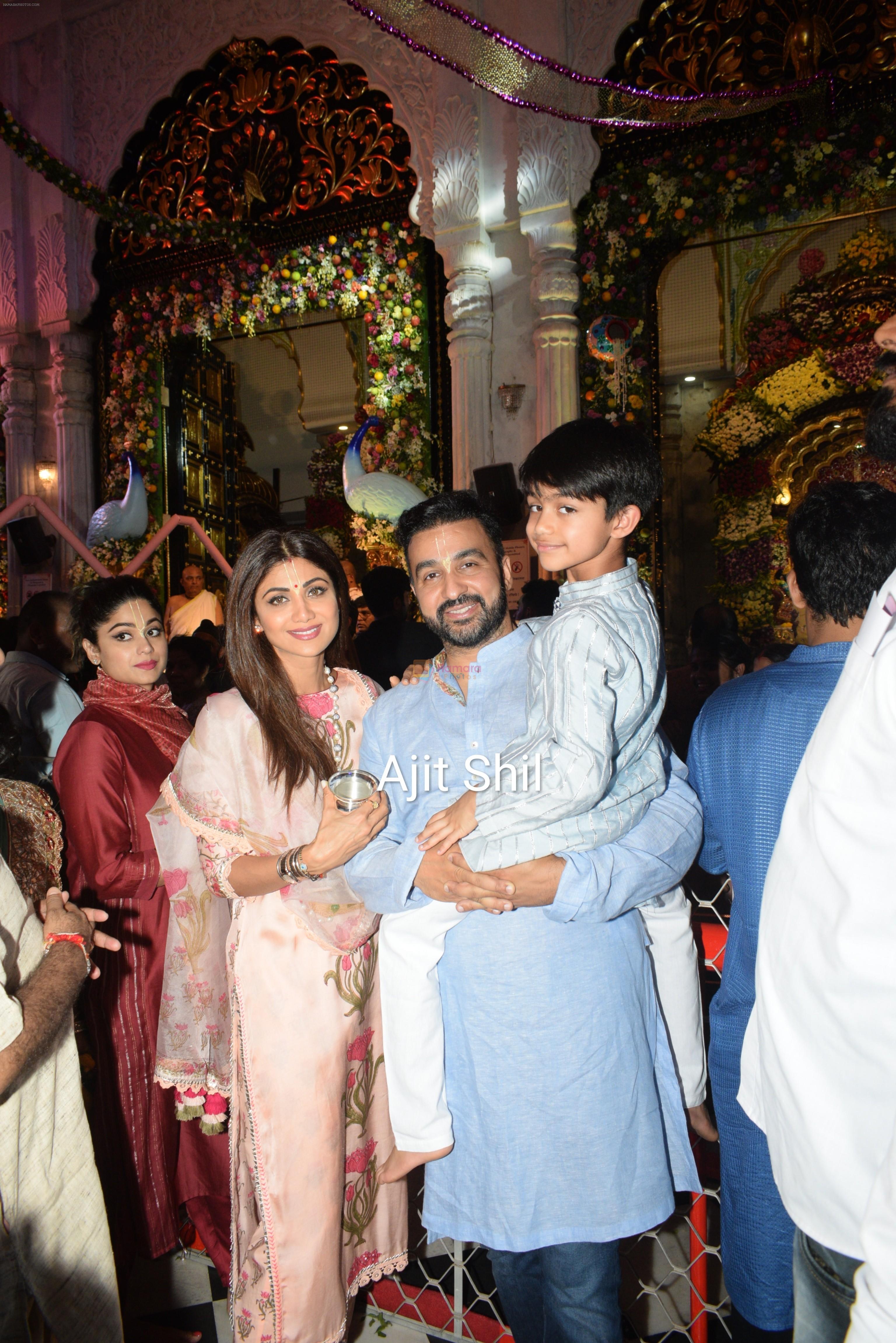 Shilpa Shetty with family at the janmashtami celebration at Iskon temple juhu on 23rd Aug 2019