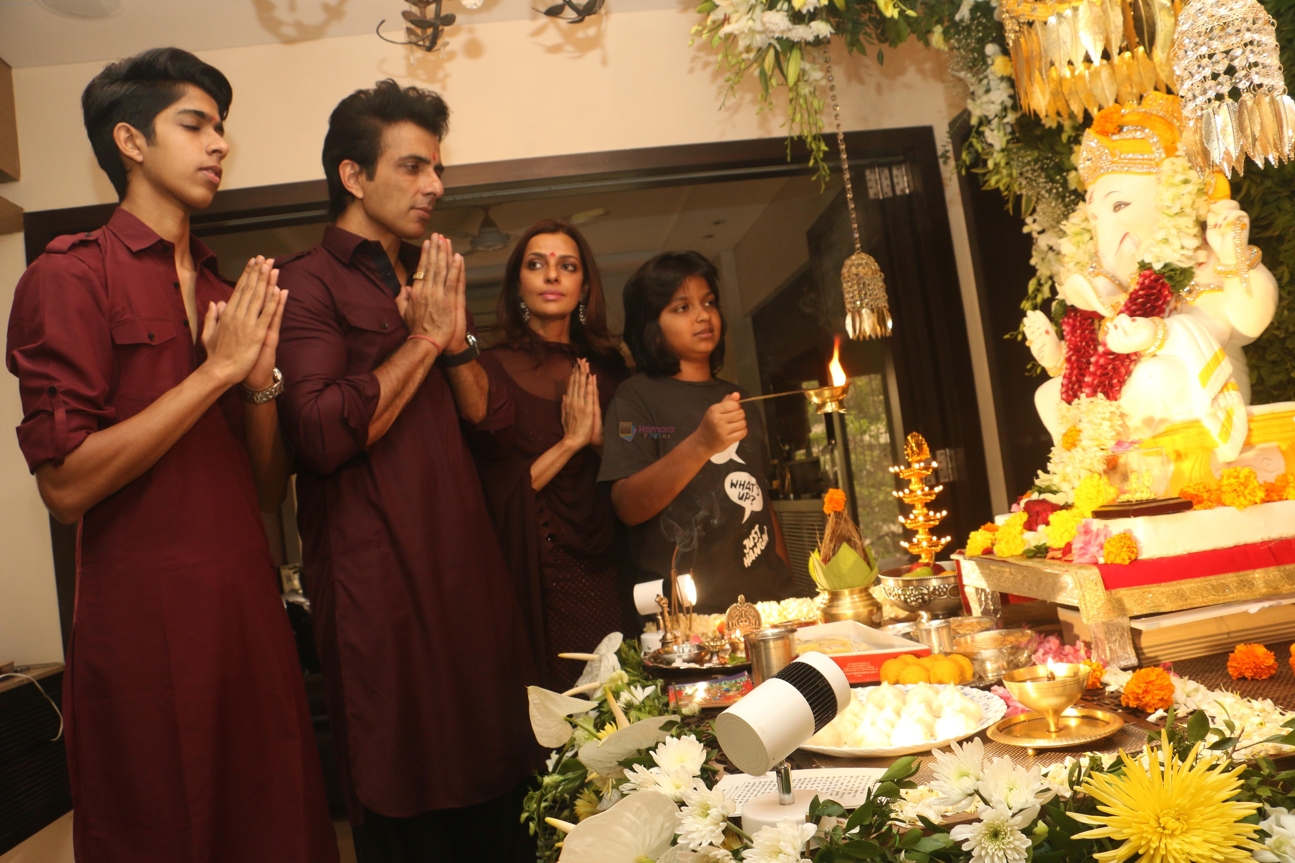 Sonu Sood's Ganpati celebration at his house on 2nd Sept 2019