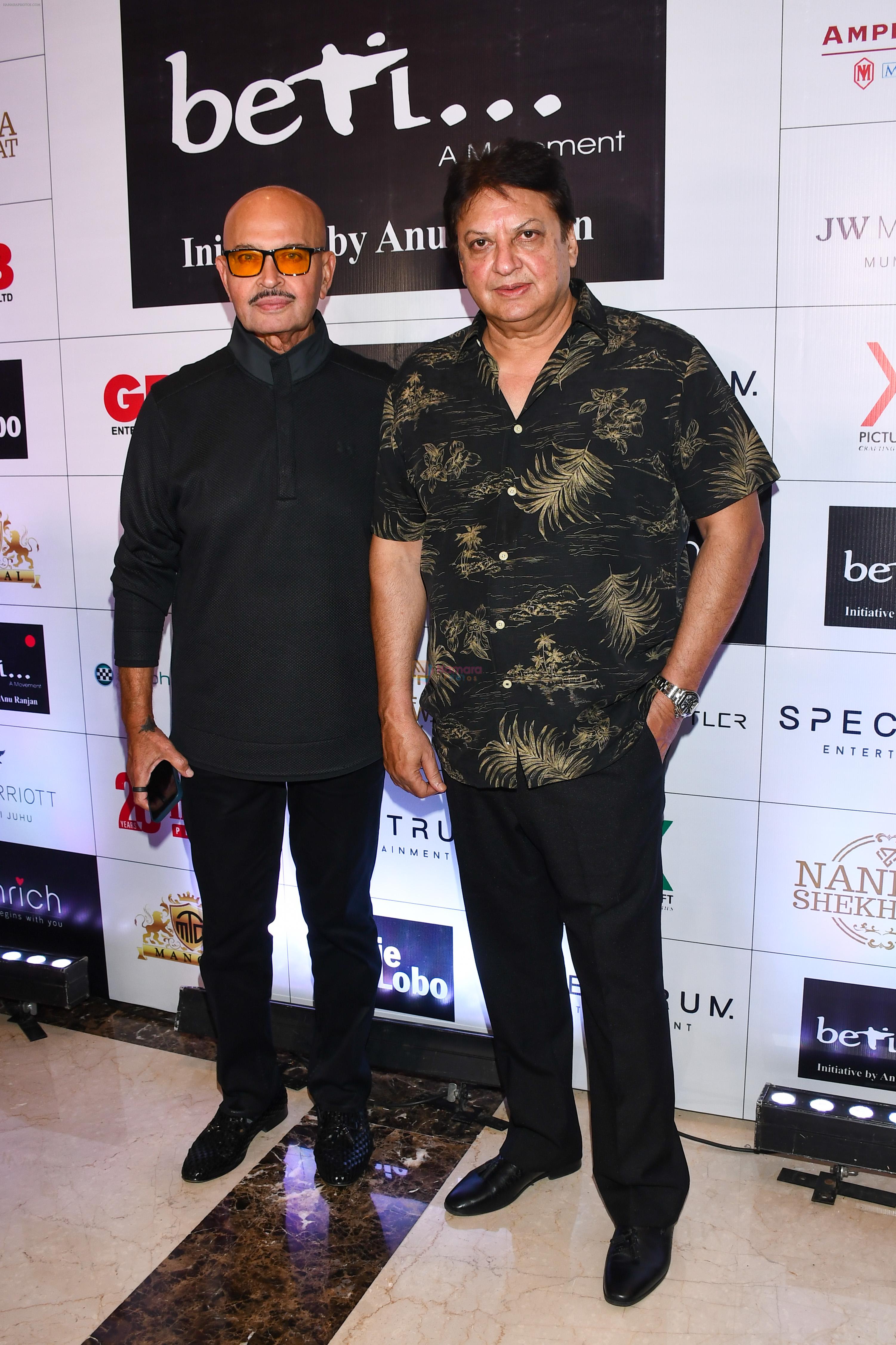 Rakesh Roshan with Shashi Ranjan during 17th Edition of BETI A Fashion Fundraiser Show on 14 May 2023