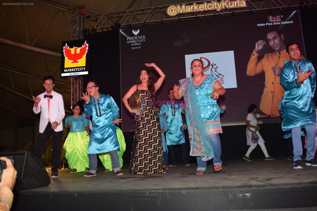 Nikita Rawal performed with Special Children at Sandip Soparrkar's India Dance Week 4