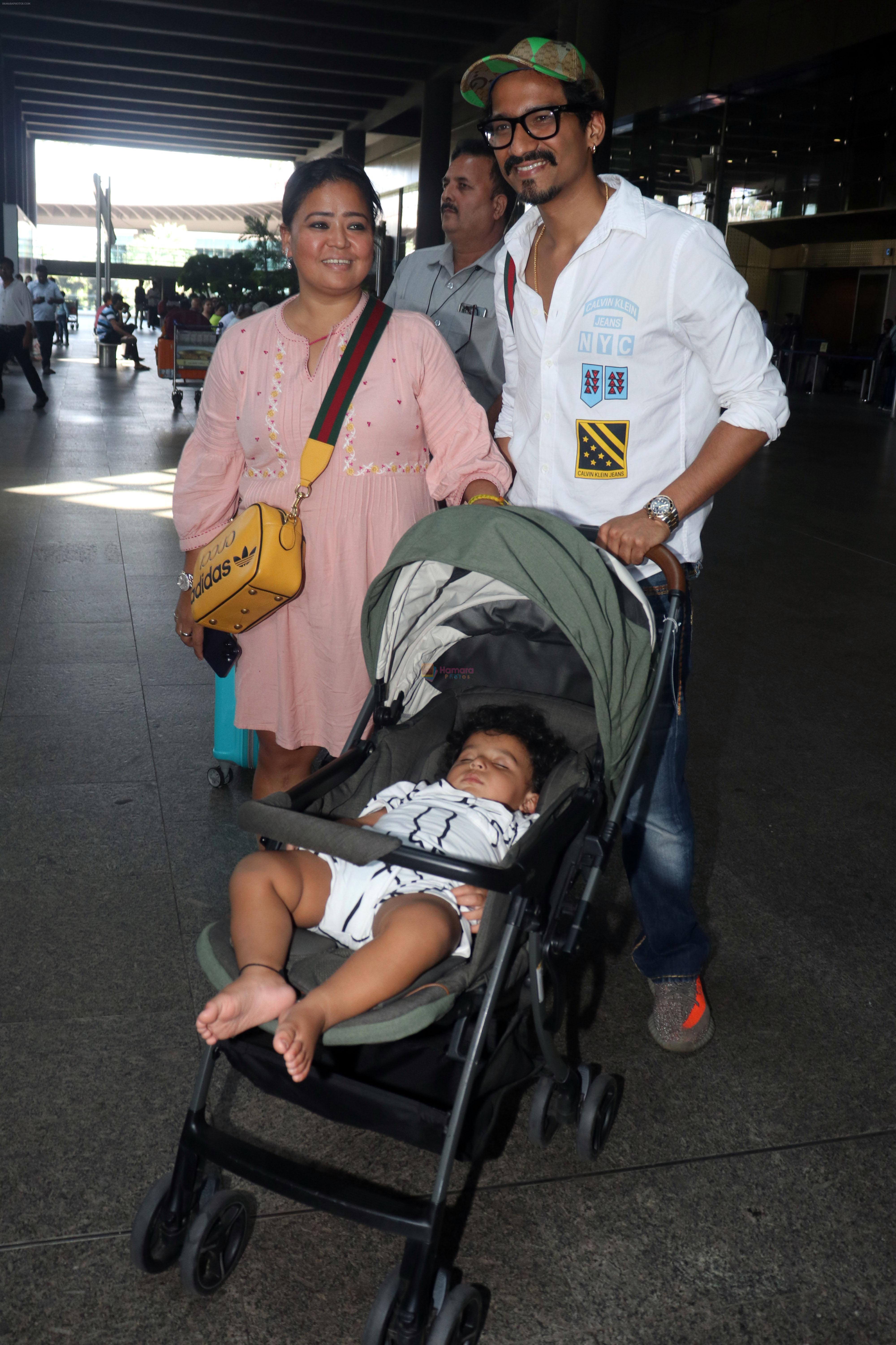 Bharti Singh and Haarsh Limbachiyaa at Airport on 22nd May 2023