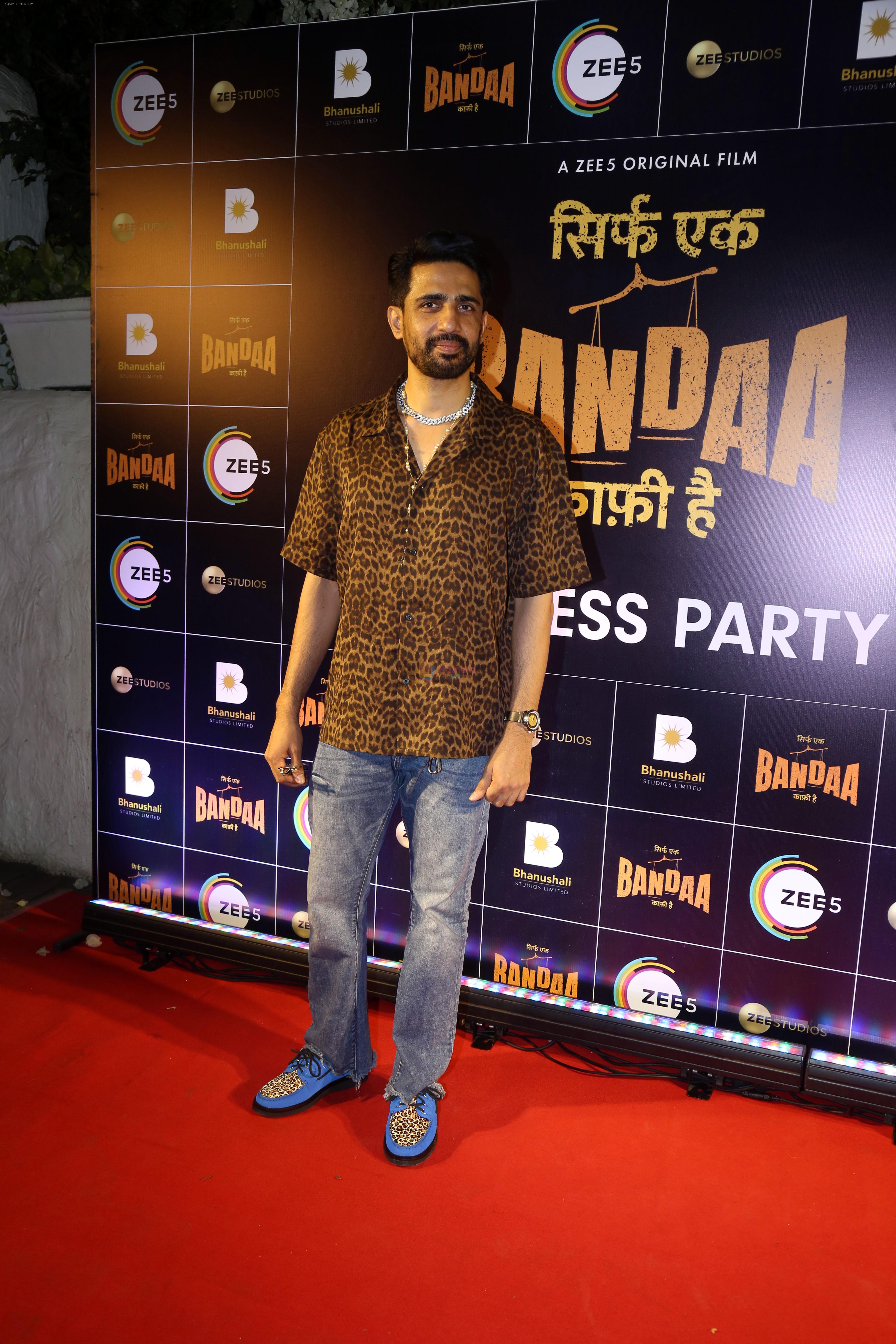 Gulshan Devaiah at Success Party Of Film Sirf Ek Bandaa Kaafi Hai