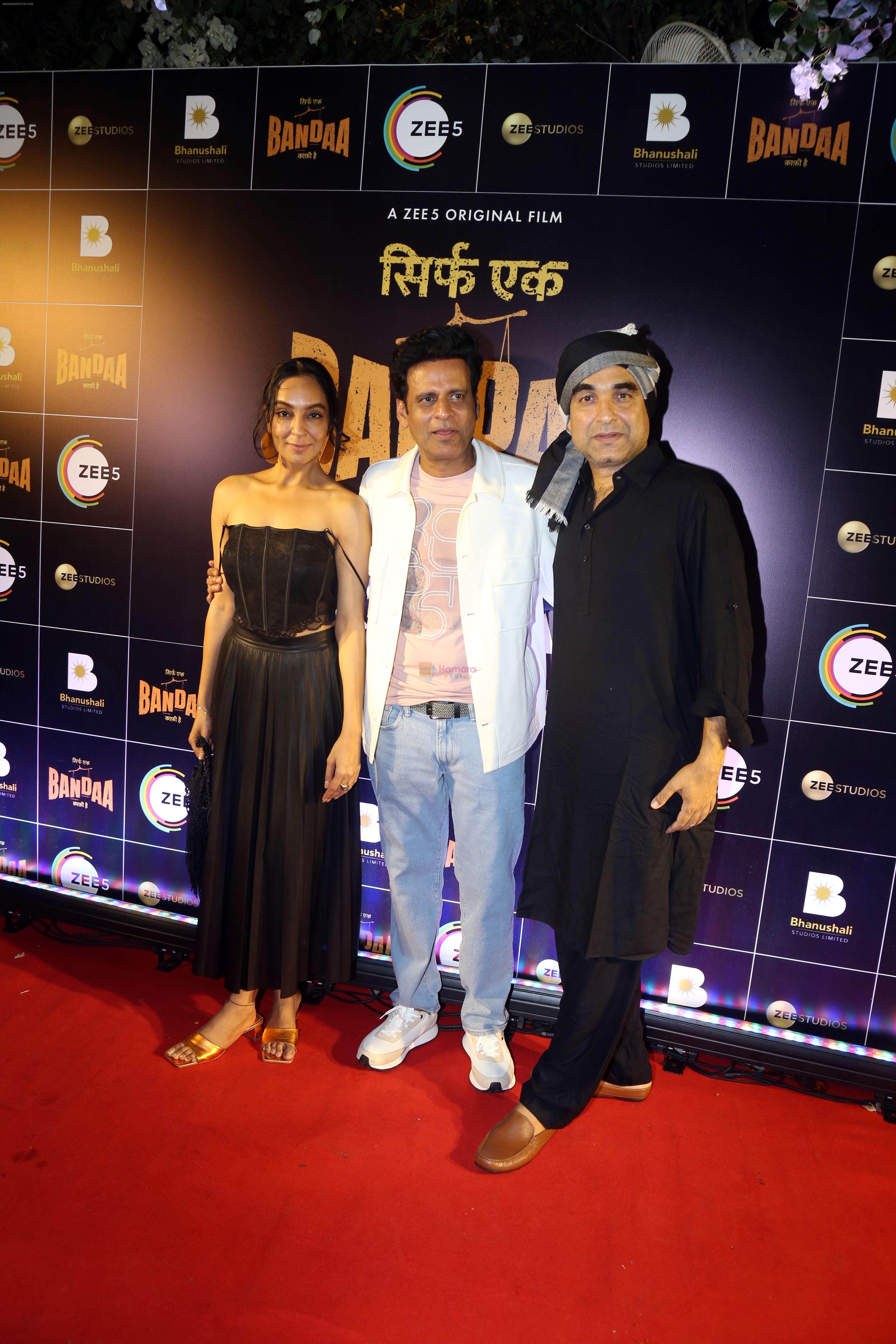Priyanka Setia, Manoj Bajpayee, Pankaj Tripathi at Success Party Of Film Sirf Ek Bandaa Kaafi Hai