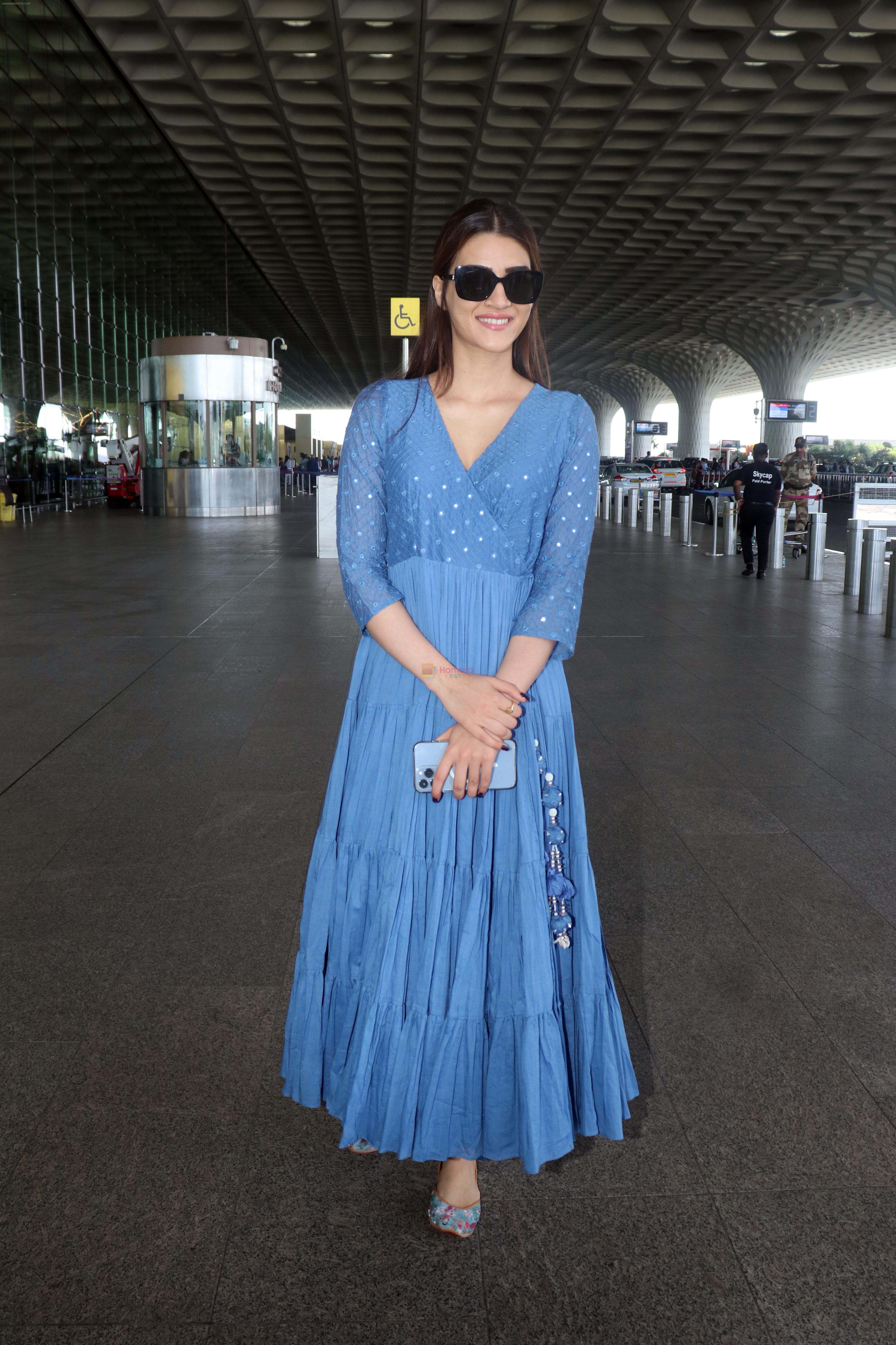 Kriti Sanon dressed in all blue gown and sandles