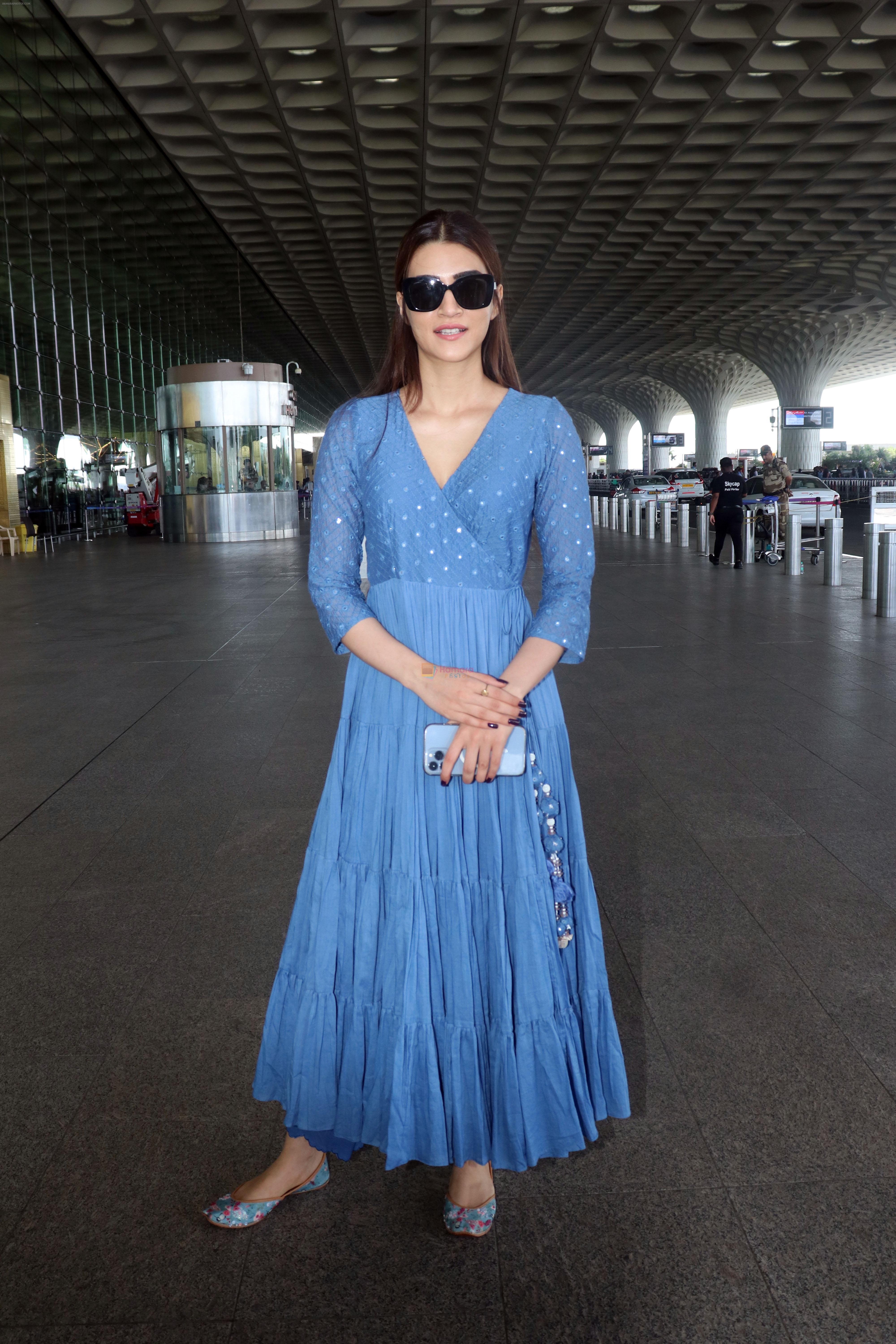 Kriti Sanon dressed in all blue gown and sandles