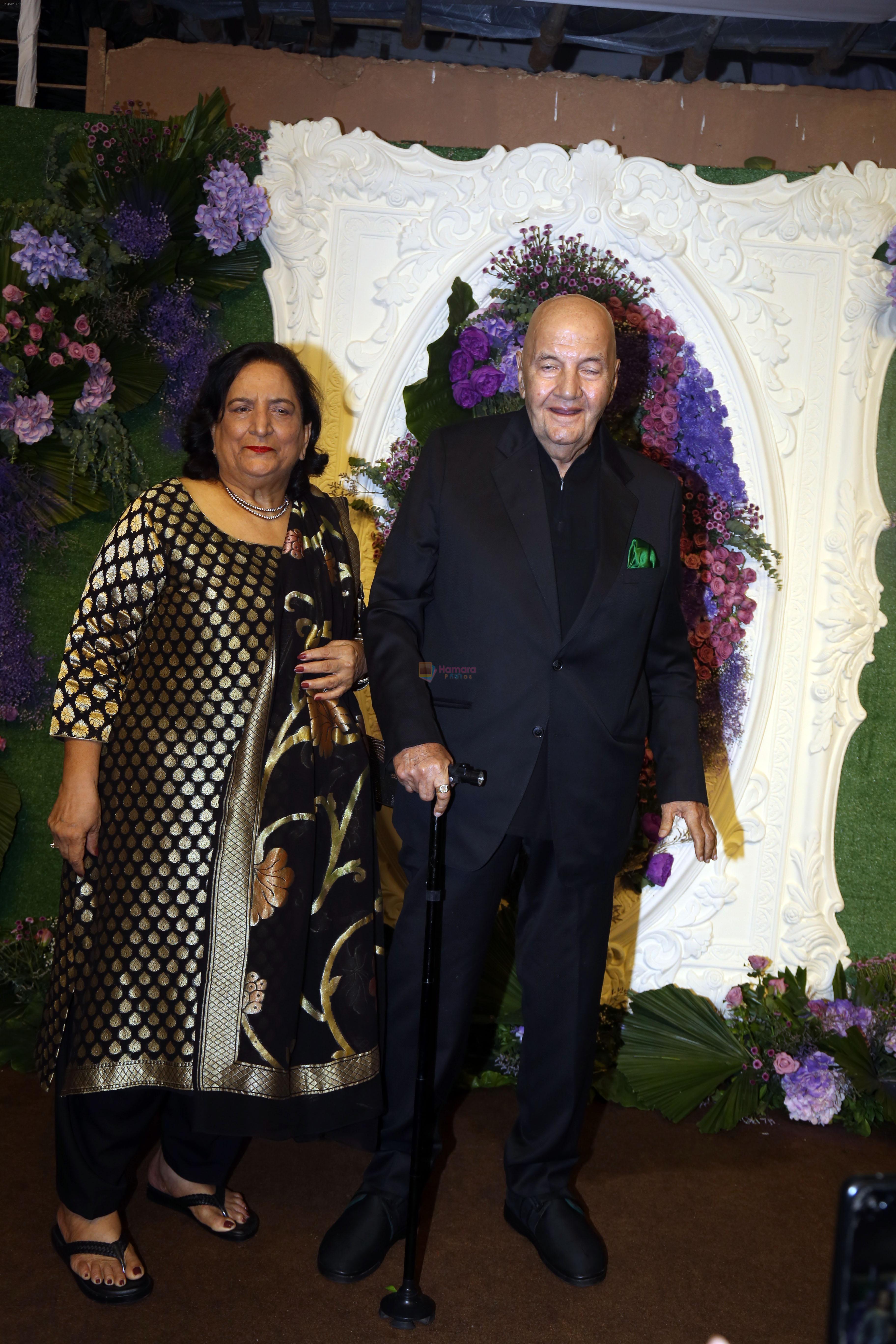 Prem Chopra with wife Uma Chopra Pose for media at the reception of Karan Deol and Drisha Acharya on 18 Jun 2023