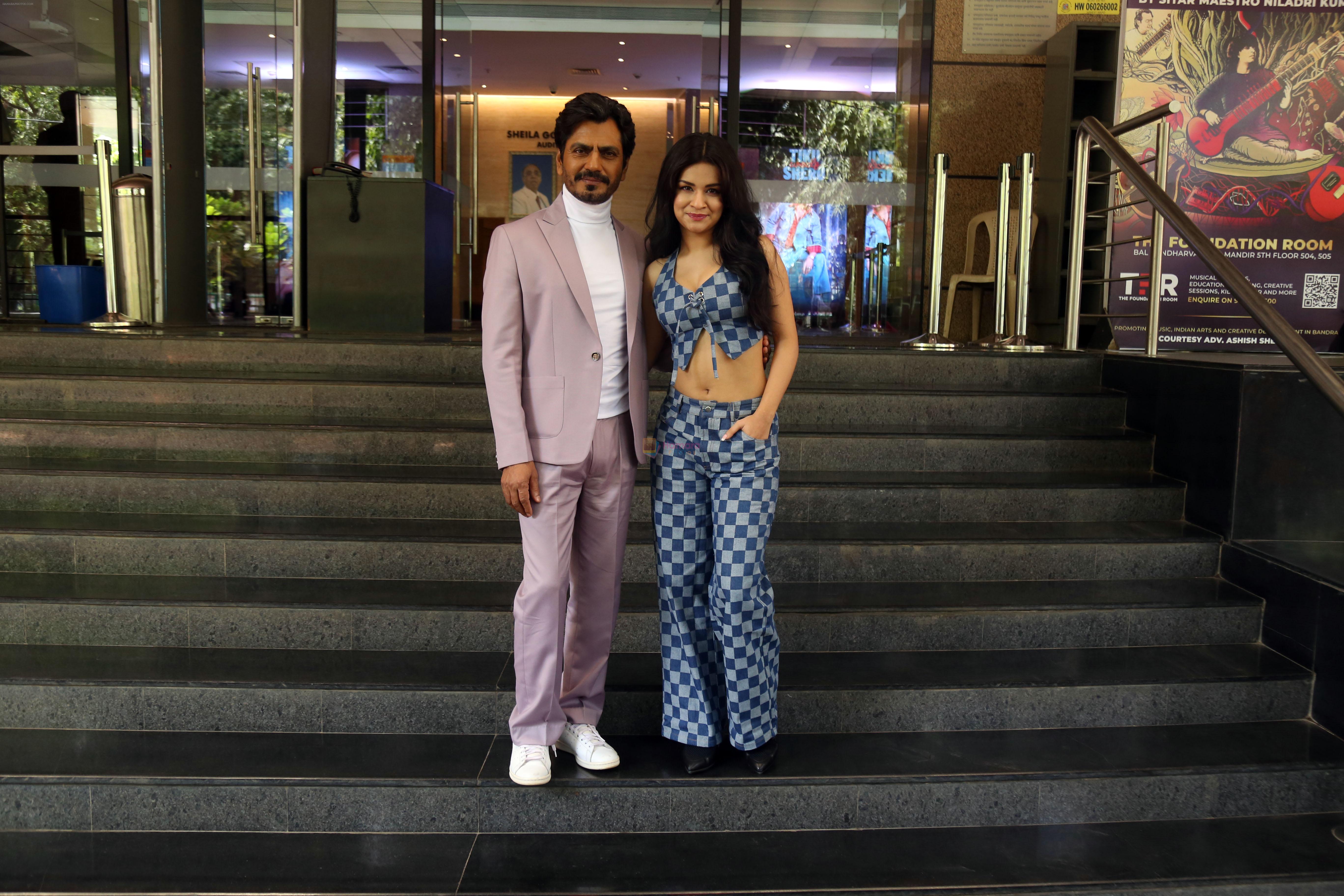 Nawazuddin Siddiqui and Avneet Kaur pose to promote Tiku Weds Sheru at Rang Mandir in Bandra on 20 Jun 2023