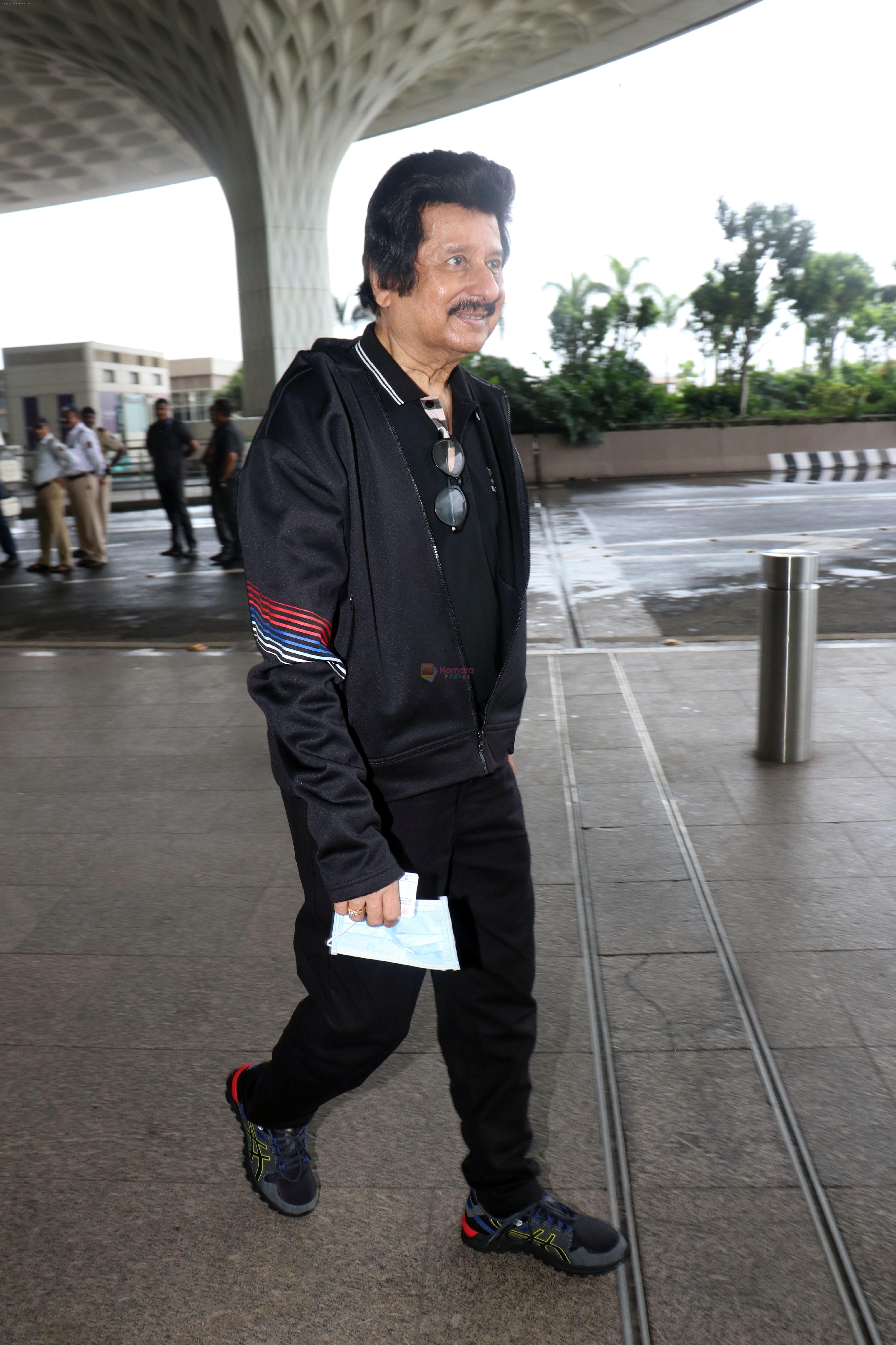 Pankaj Udhas seen at the airport on 1 July 2023