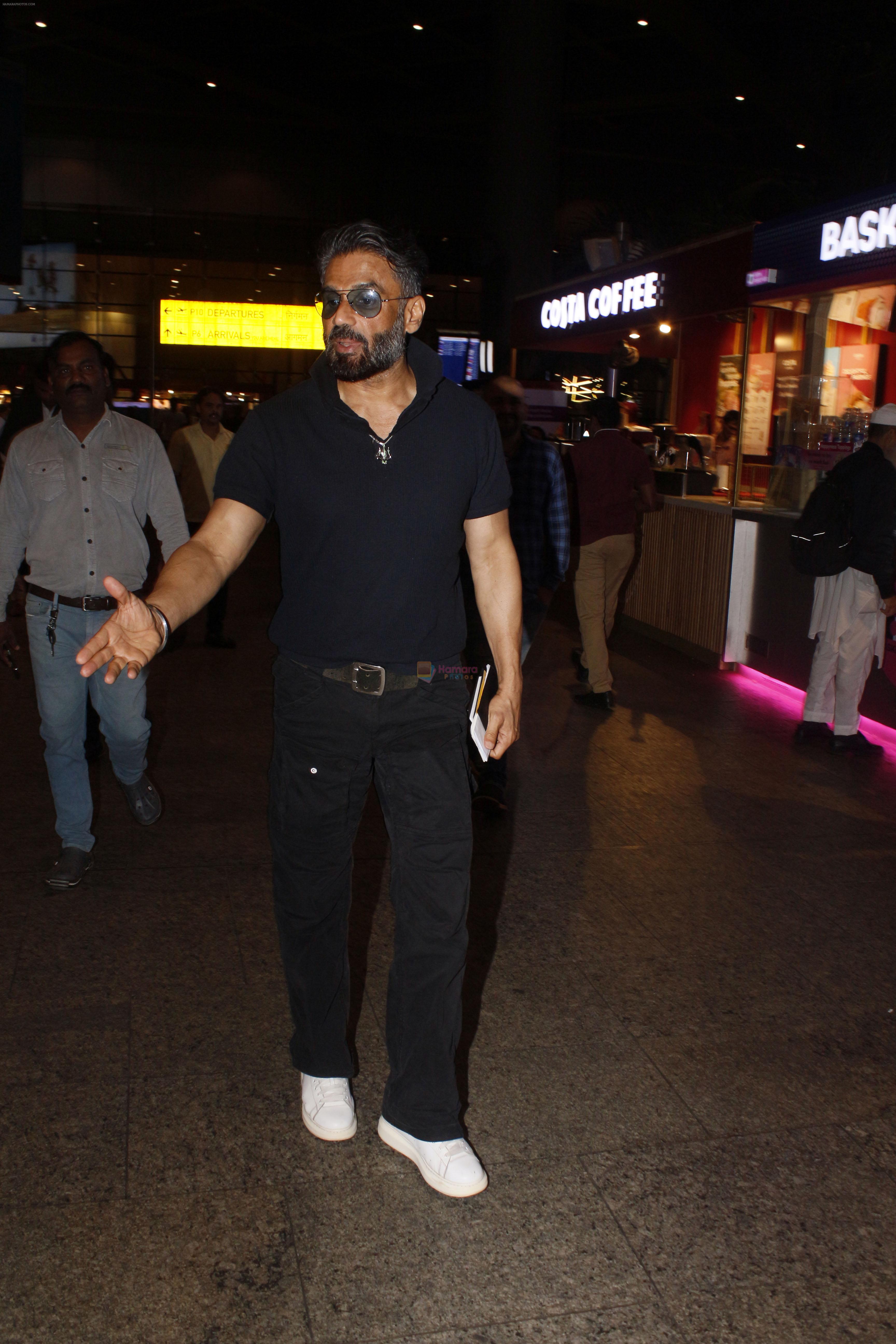 Suniel Shetty seen at the airport on 6 July 2023