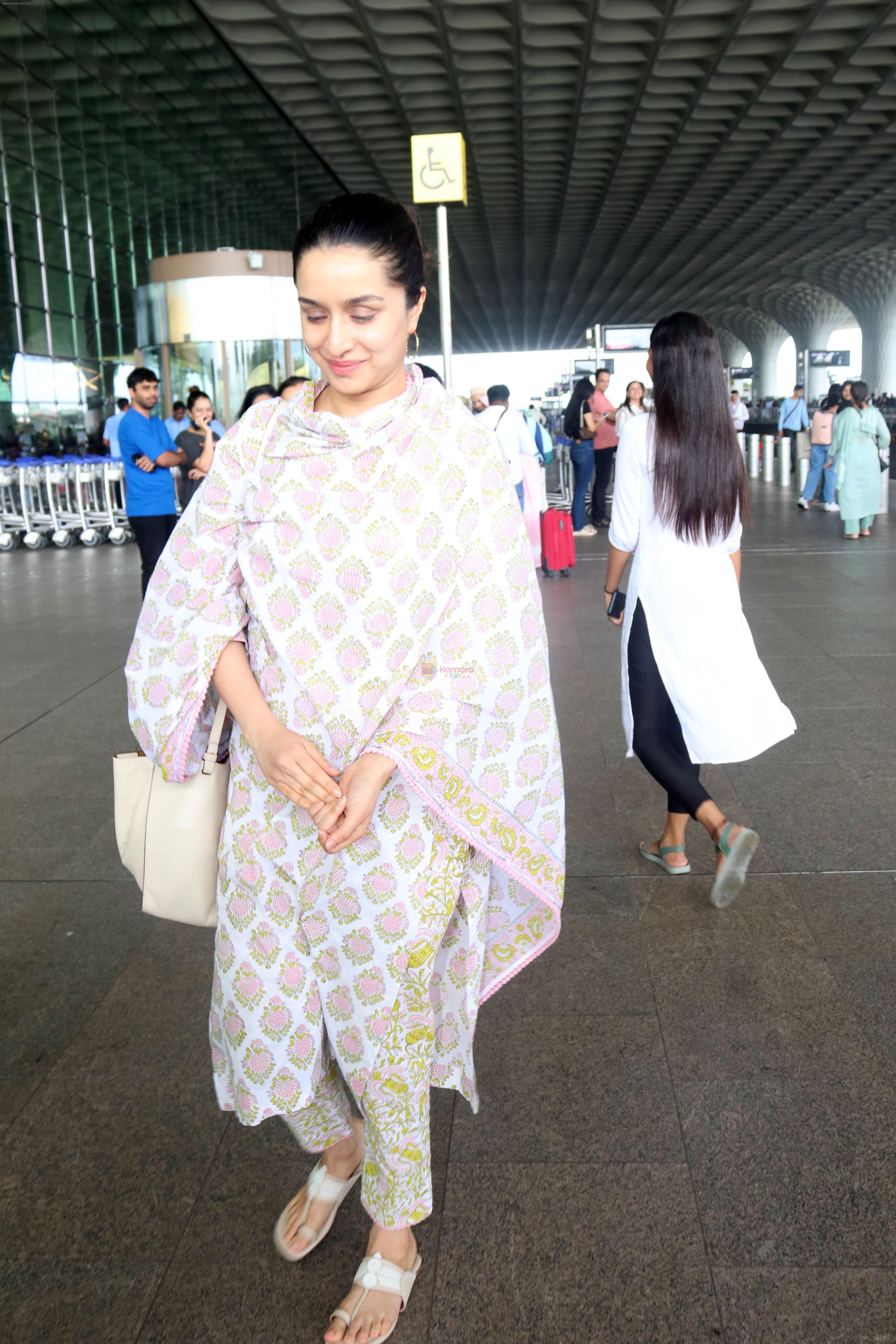 Shraddha Kapoor seen natural at the airport on 8 July 2023