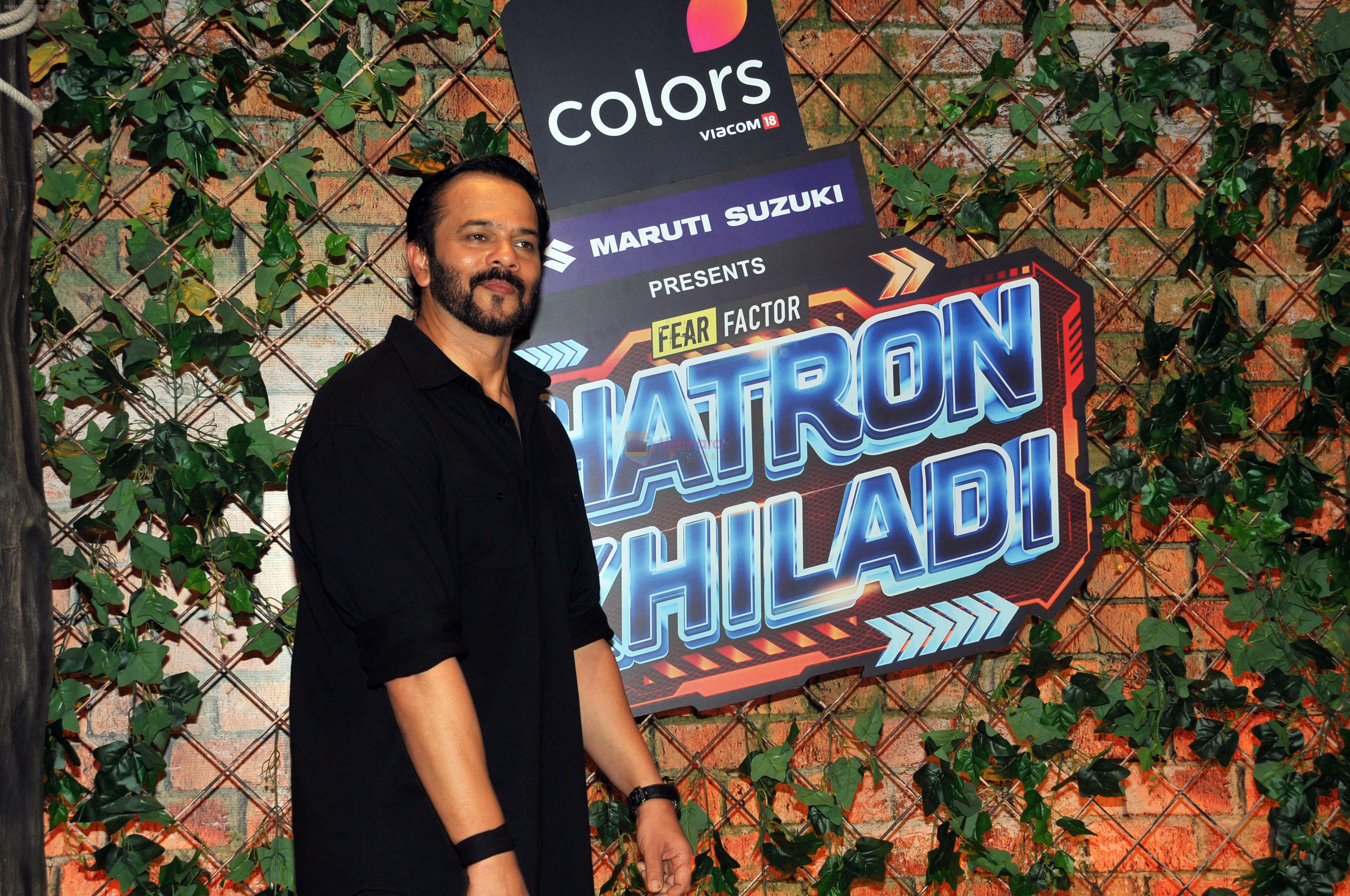 Rohit Shetty posing for camera promoting season 13 of Fear Factor- Khatron Ke Khiladi on 13 July 2023