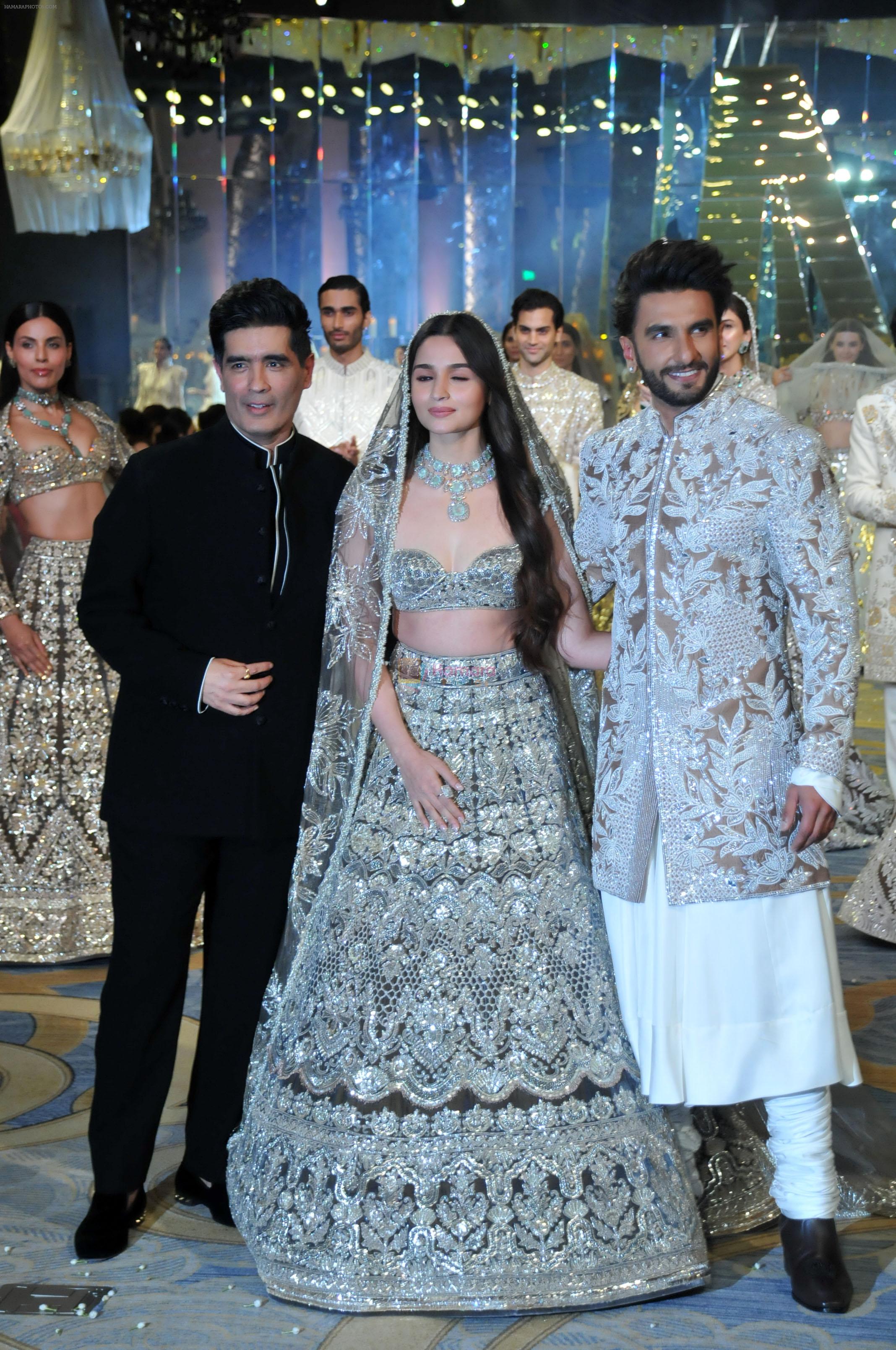 Alia Bhatt, Manish Malhotra, Ranveer Singh attends The Bridal Couture Show by Manish Malhotra in Mumbai on 20 July 2023