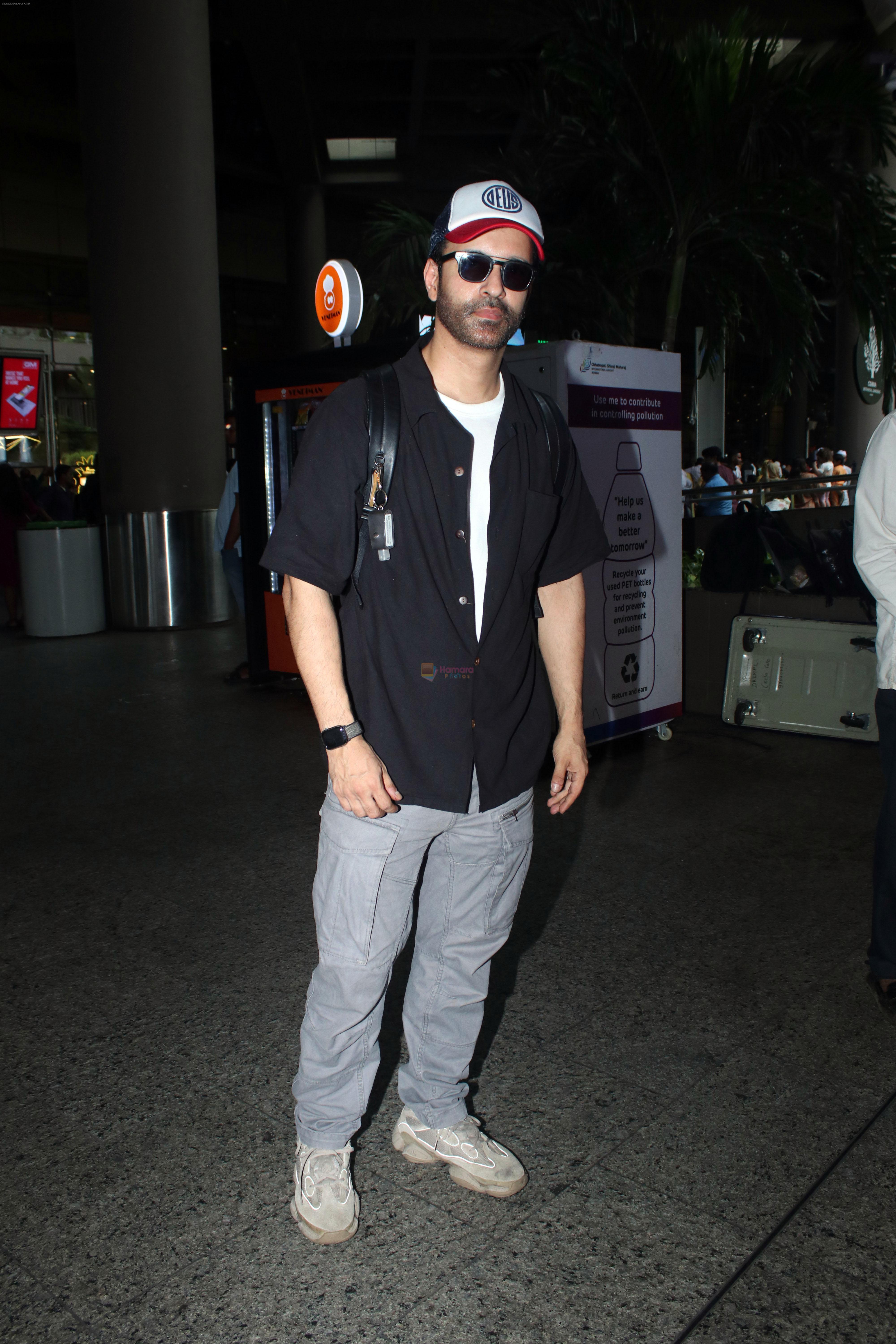 Aamir Ali seen at the airport on 24 July 2023