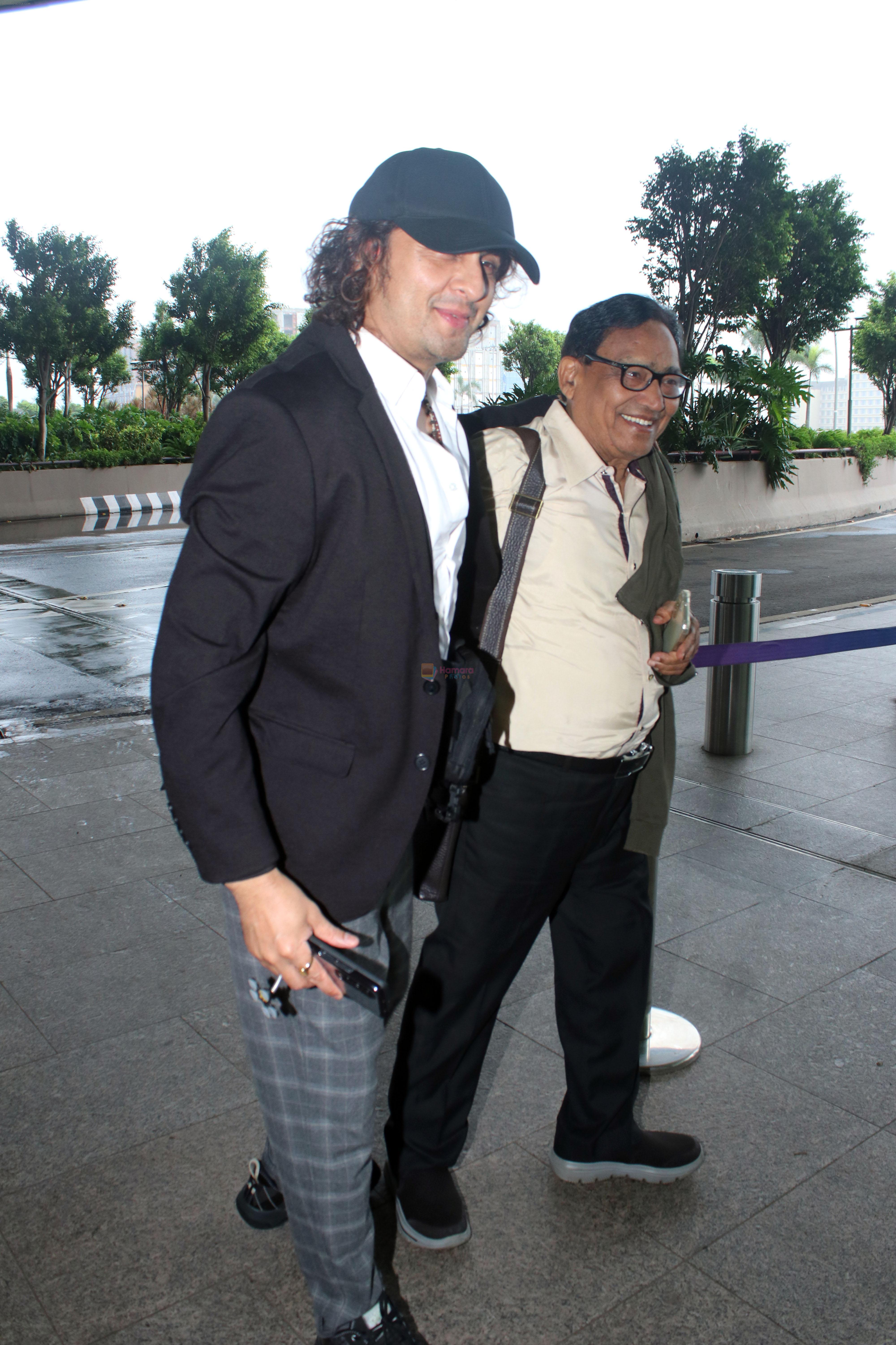 Agam Kumar Nigam, Sonu Nigam seen at the airport on 26 July 2023