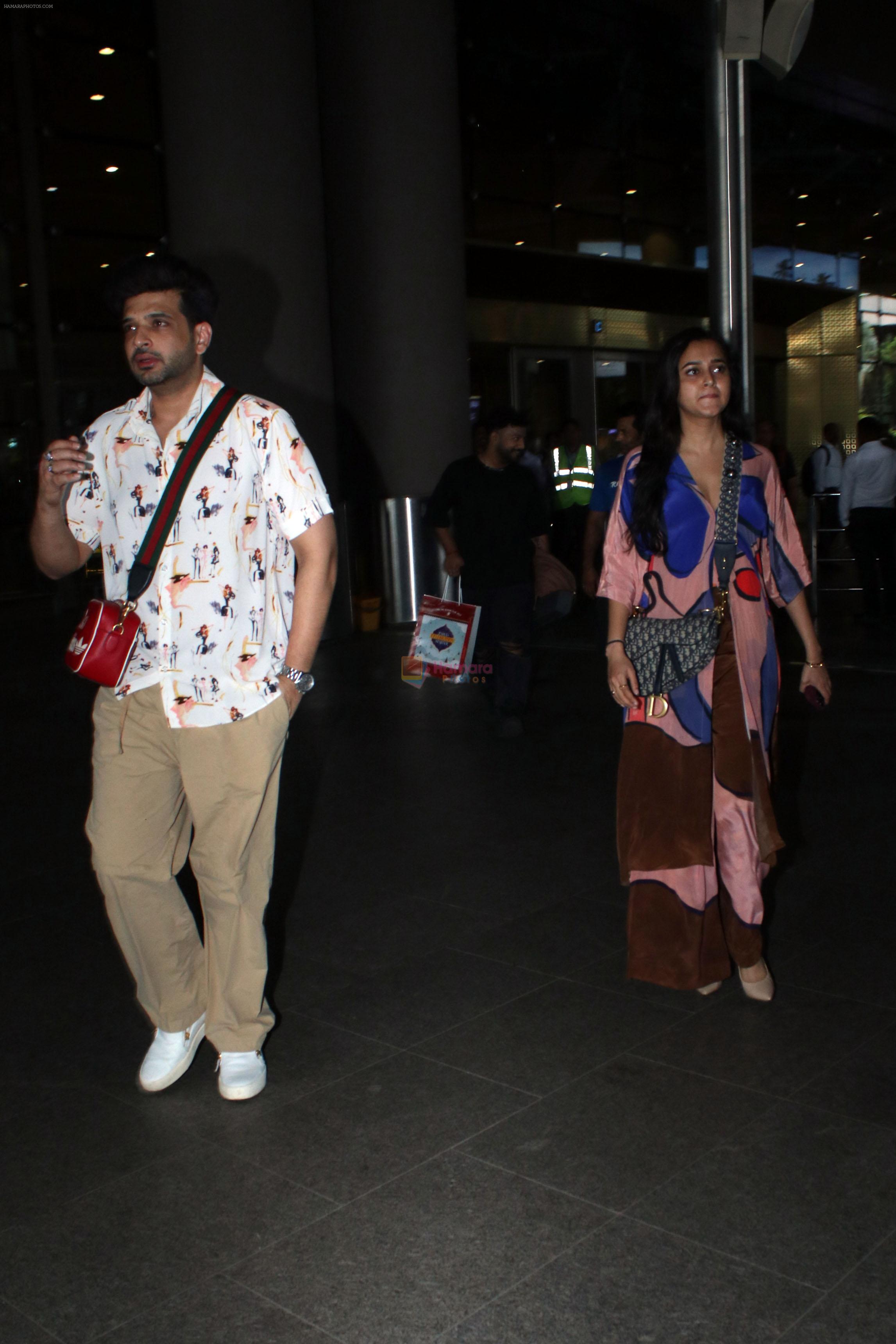 Tejasswi Prakash and Karan Kundrra Spotted At Airport Arrival on 8th August 2023