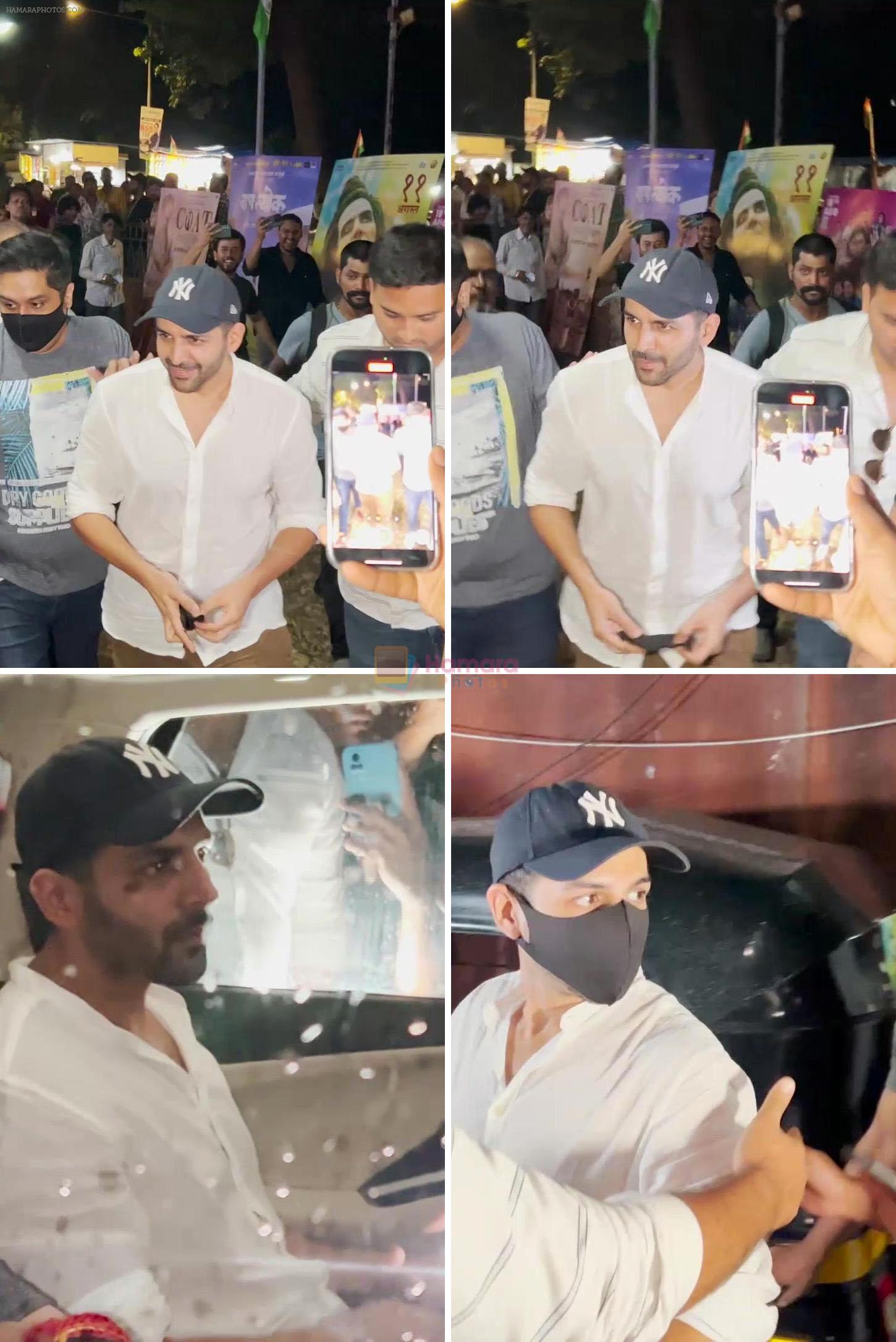 Kartik Aaryan spotted after a movie outside Gaiety Galaxy in Bandra on 16th August 2023