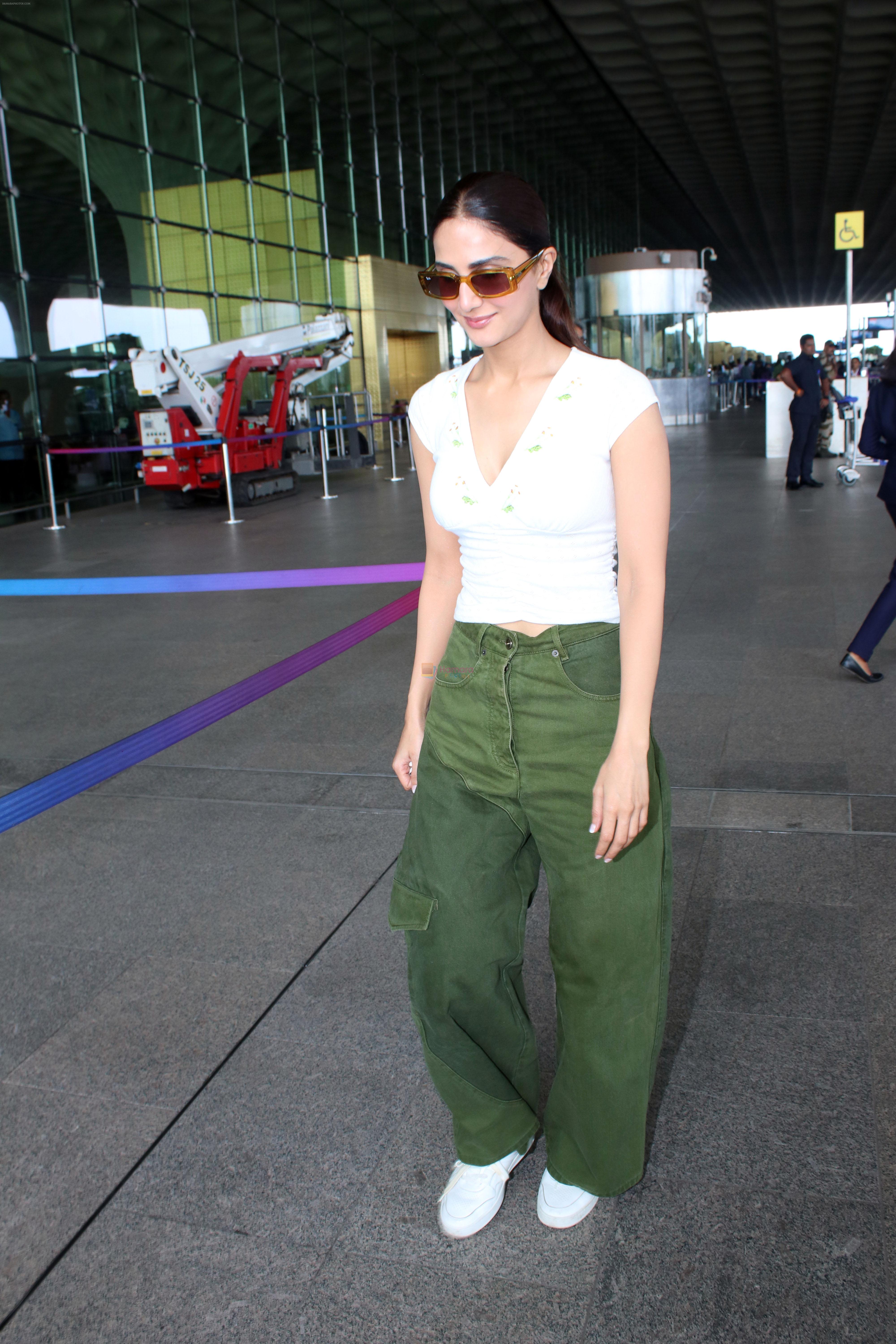 Vaani Kapoor Spotted at Airport Departure on 19th August 2023