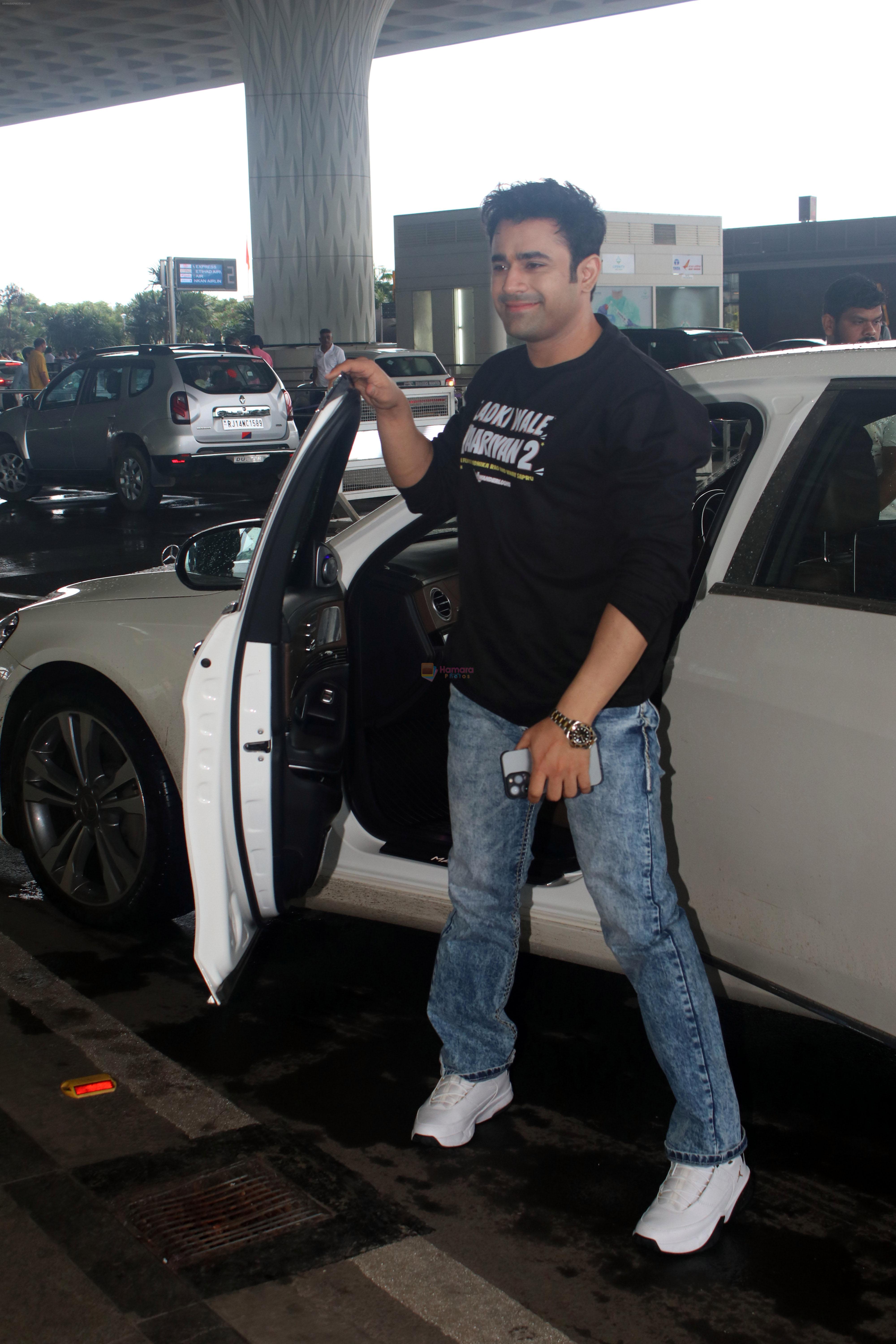 Pearl V Puri Spotted At Airport Departure on 27th August 2023