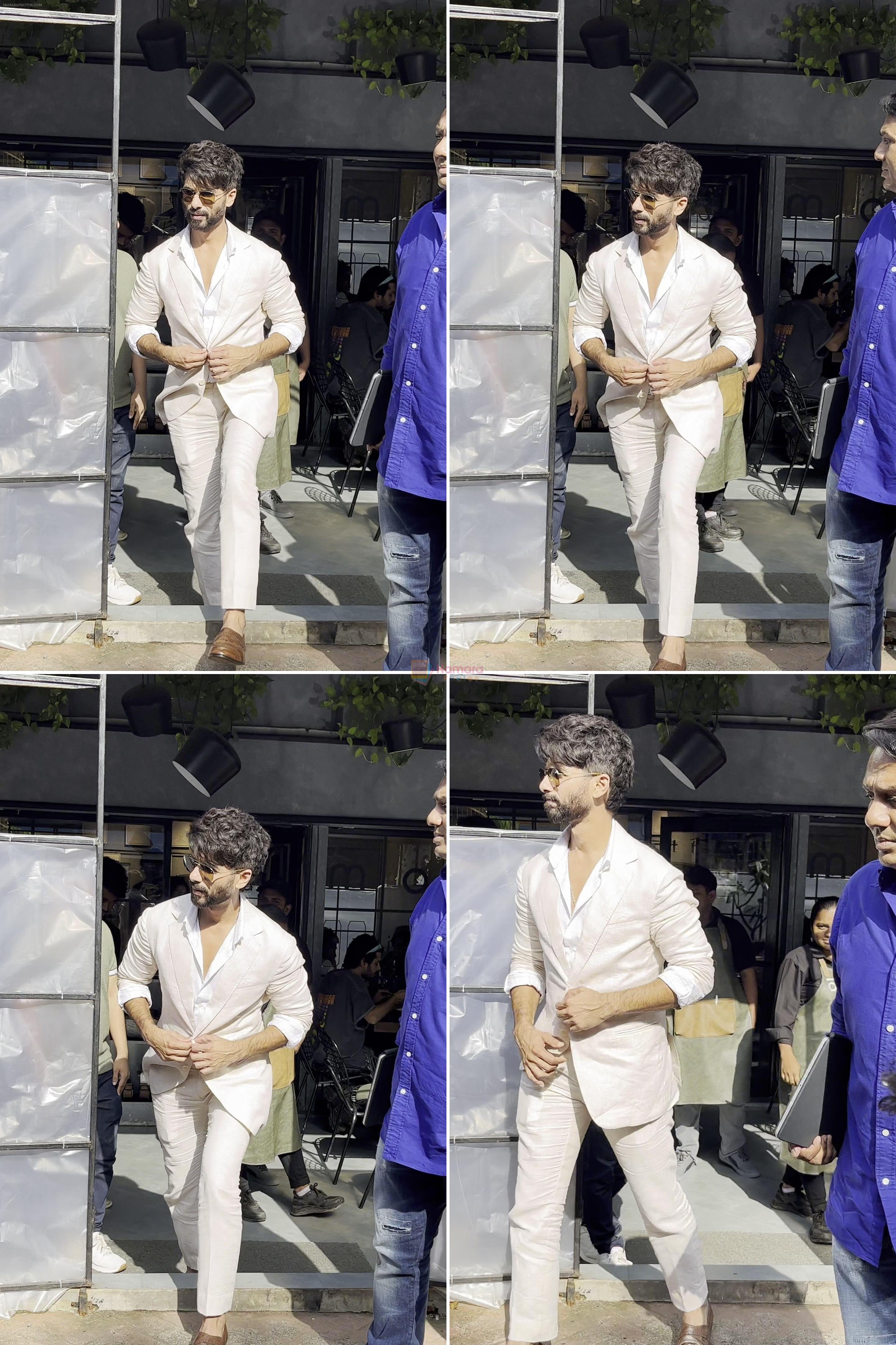 Shahid Kapoor Spotted At Cafe In Bandra on 31st August 2023