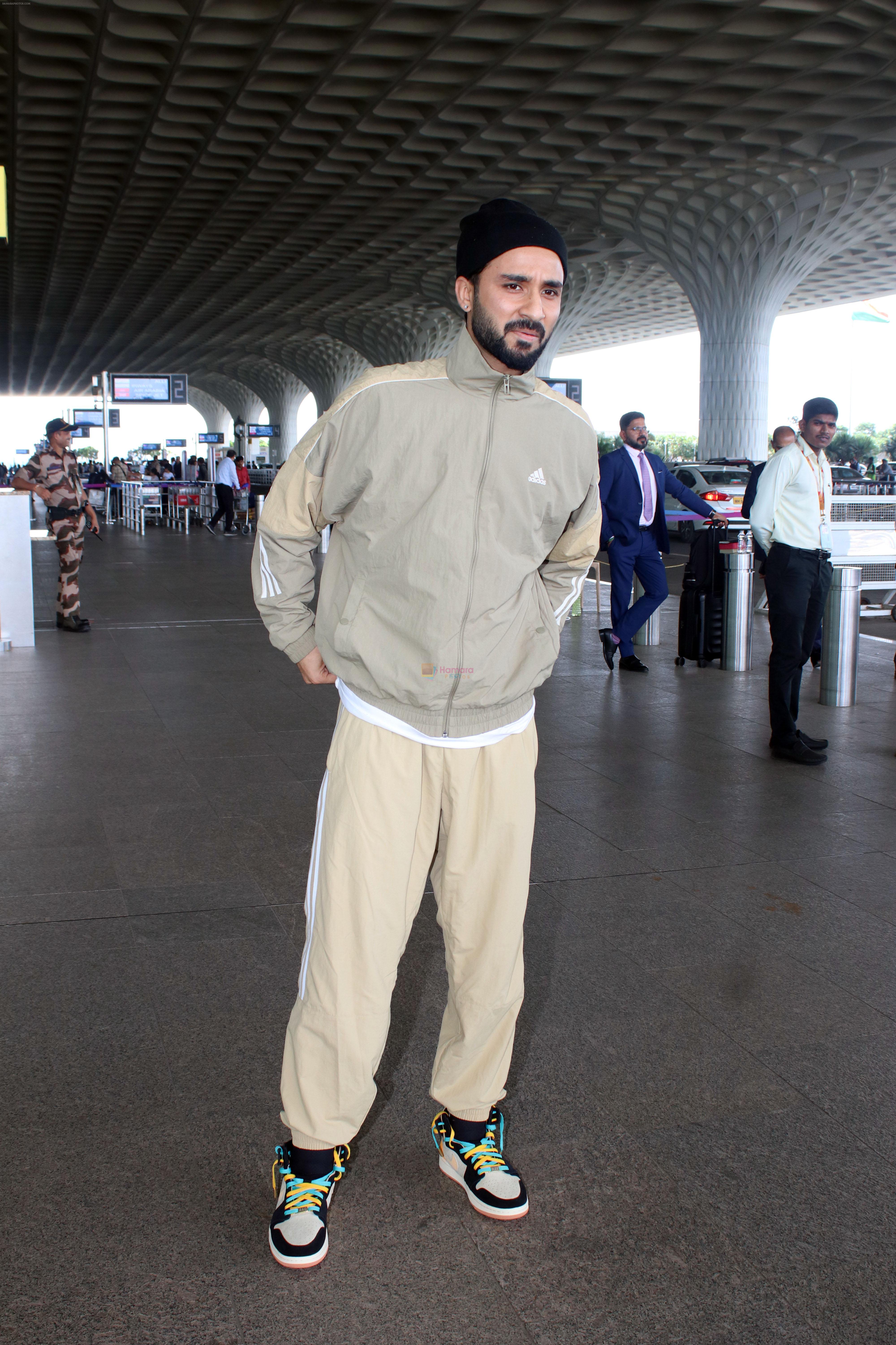 Raghav Juyal Spotted At Airport Departure on 6th Sept 2023