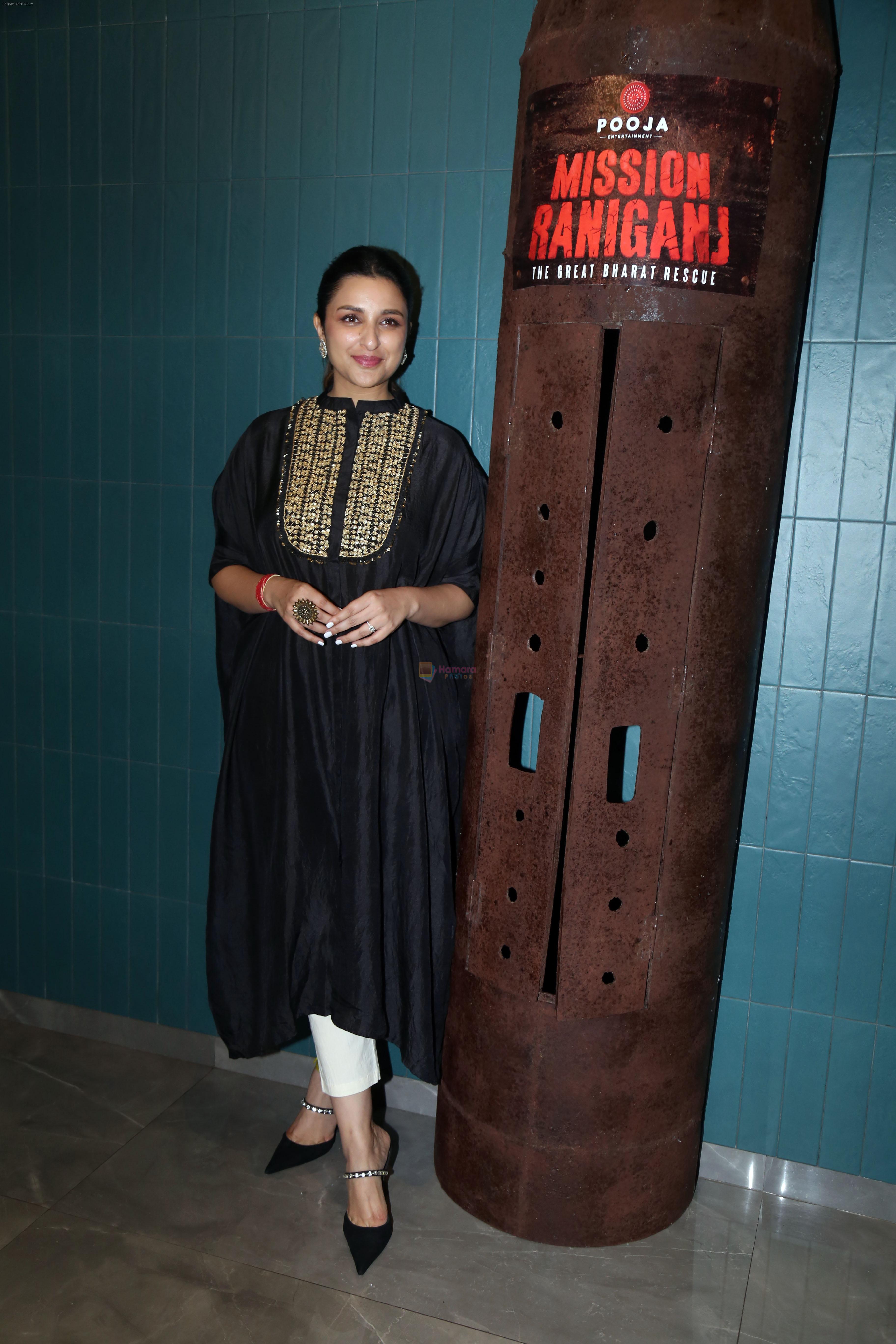 Parineeti Chopra posing for Mission Raniganj film promo at Pooja Entertainment Office on 14th Sept 2023