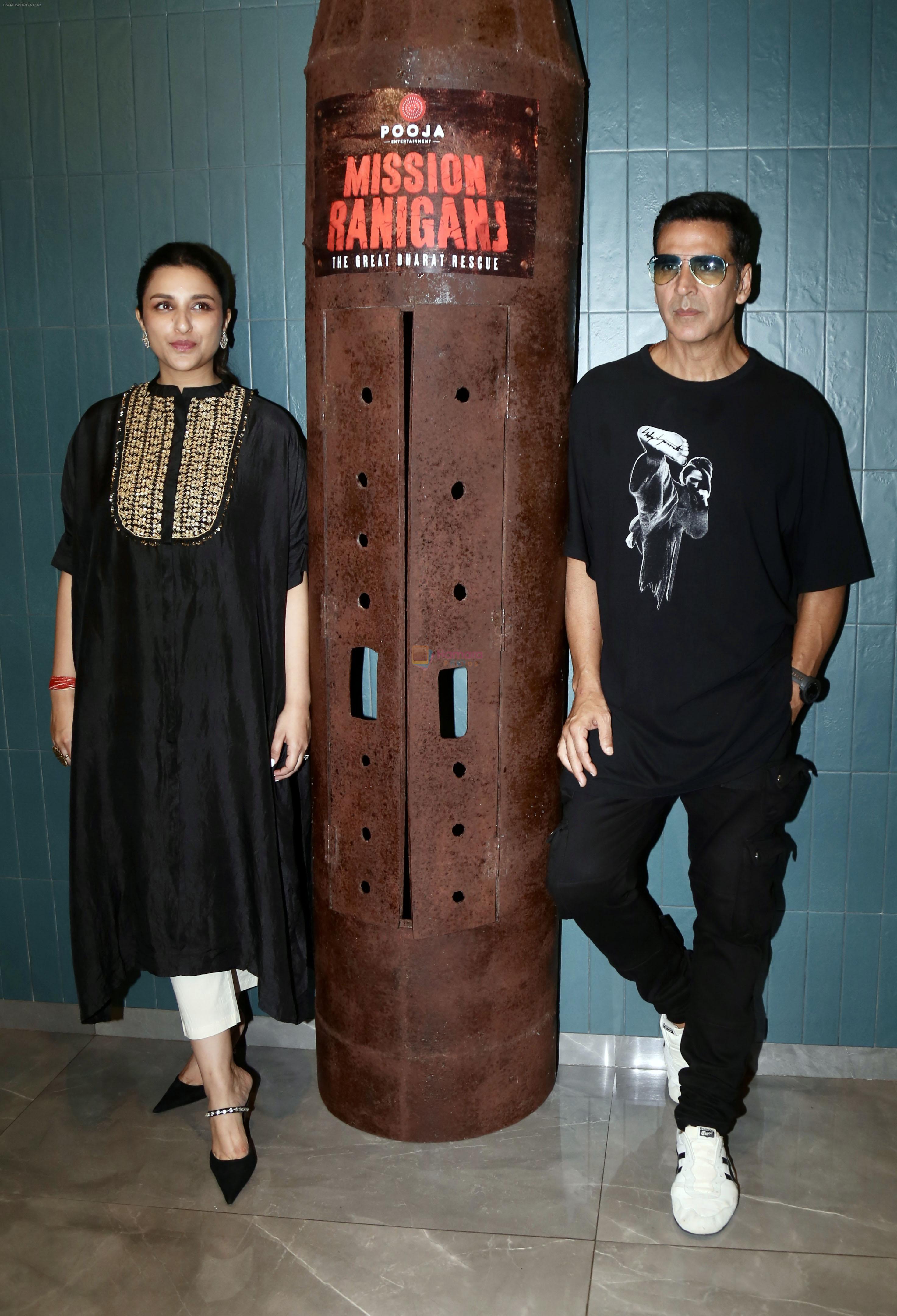 Akshay Kumar, Parineeti Chopra posing for Mission Raniganj film promo at Pooja Entertainment Office on 14th Sept 2023