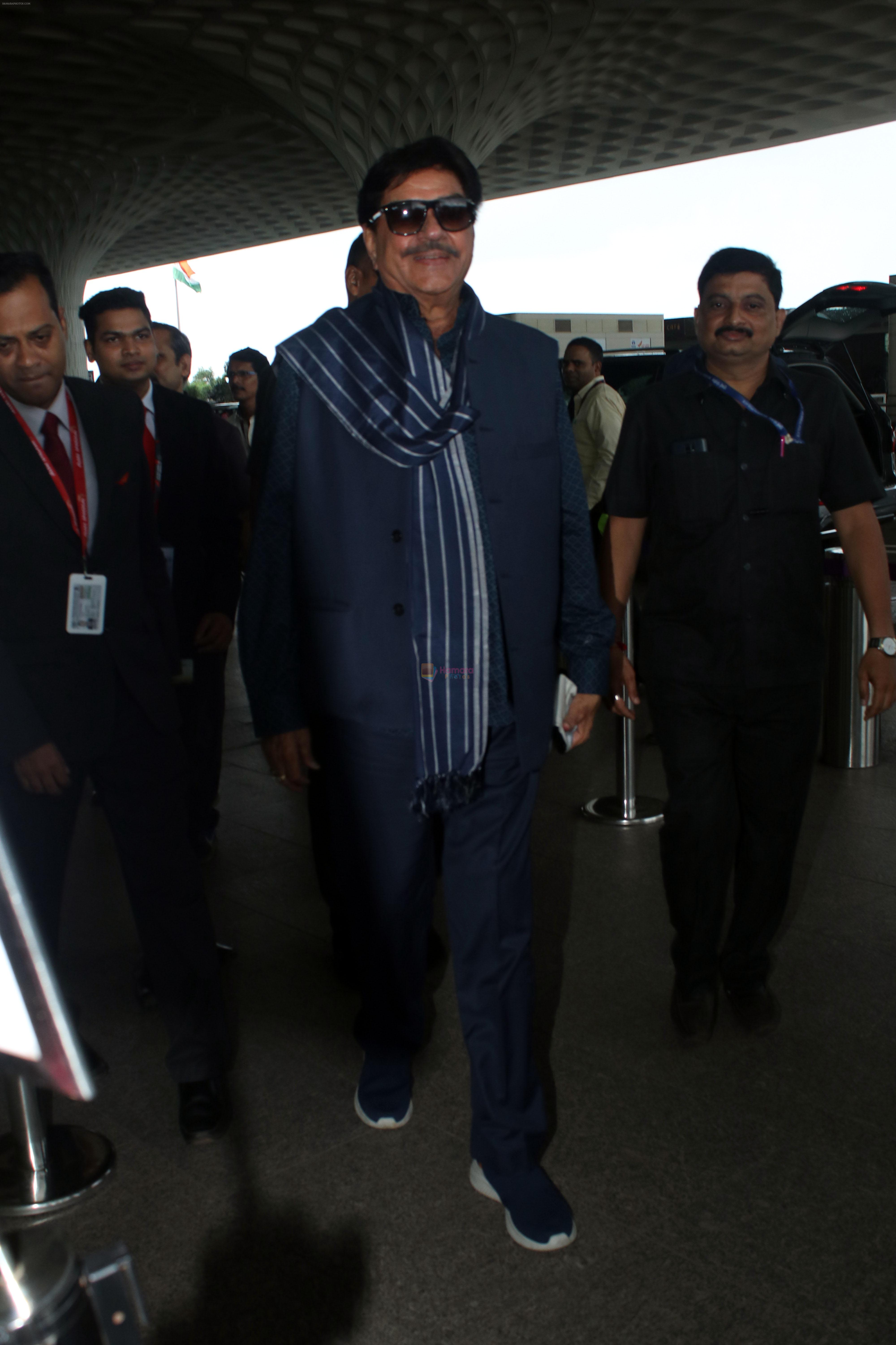Shatrughan Sinha Spotted At Airport Departure on 16th Sept 2023