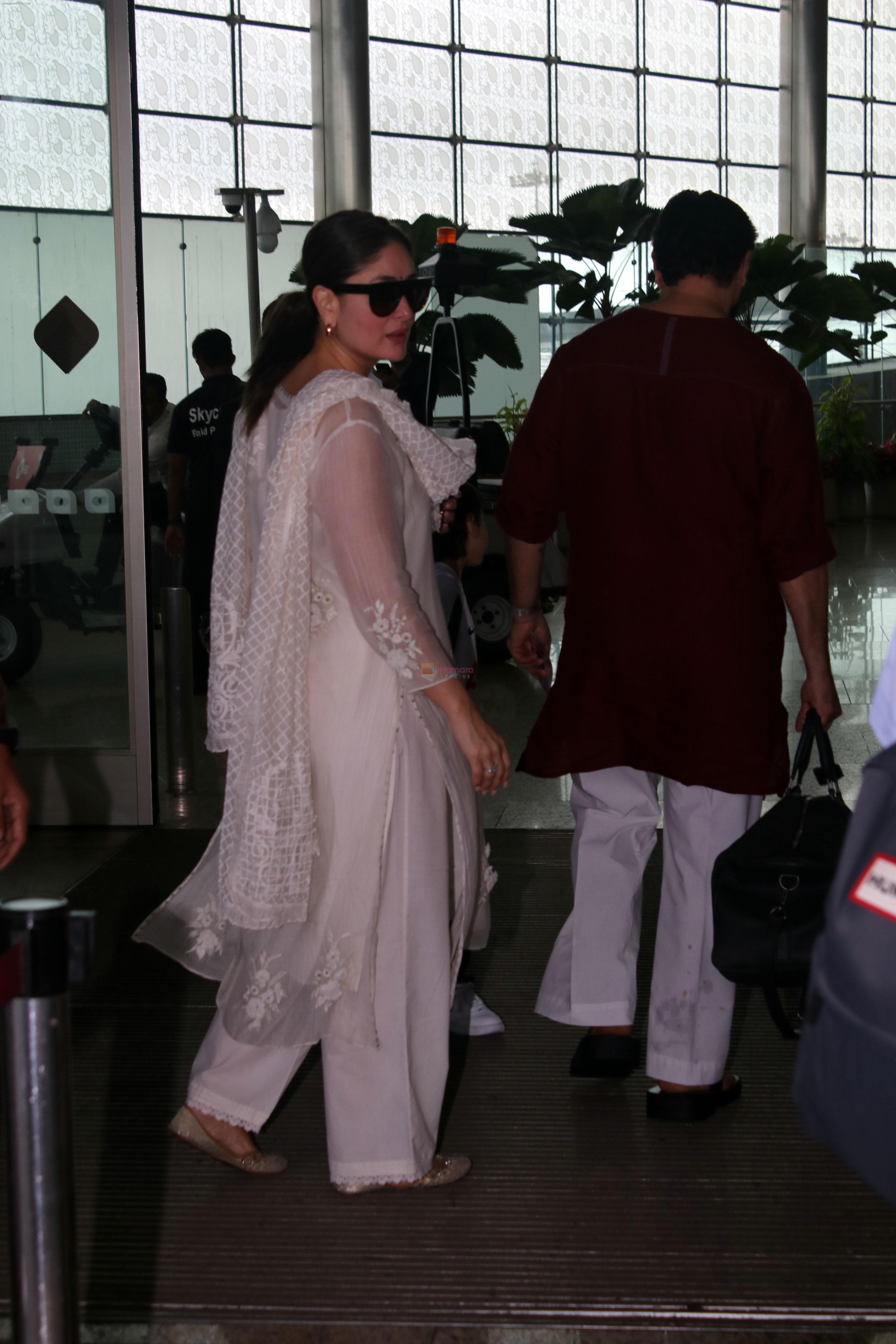 Kareena Kapoor Spotted At Airport Departure on 17th Sept 2023