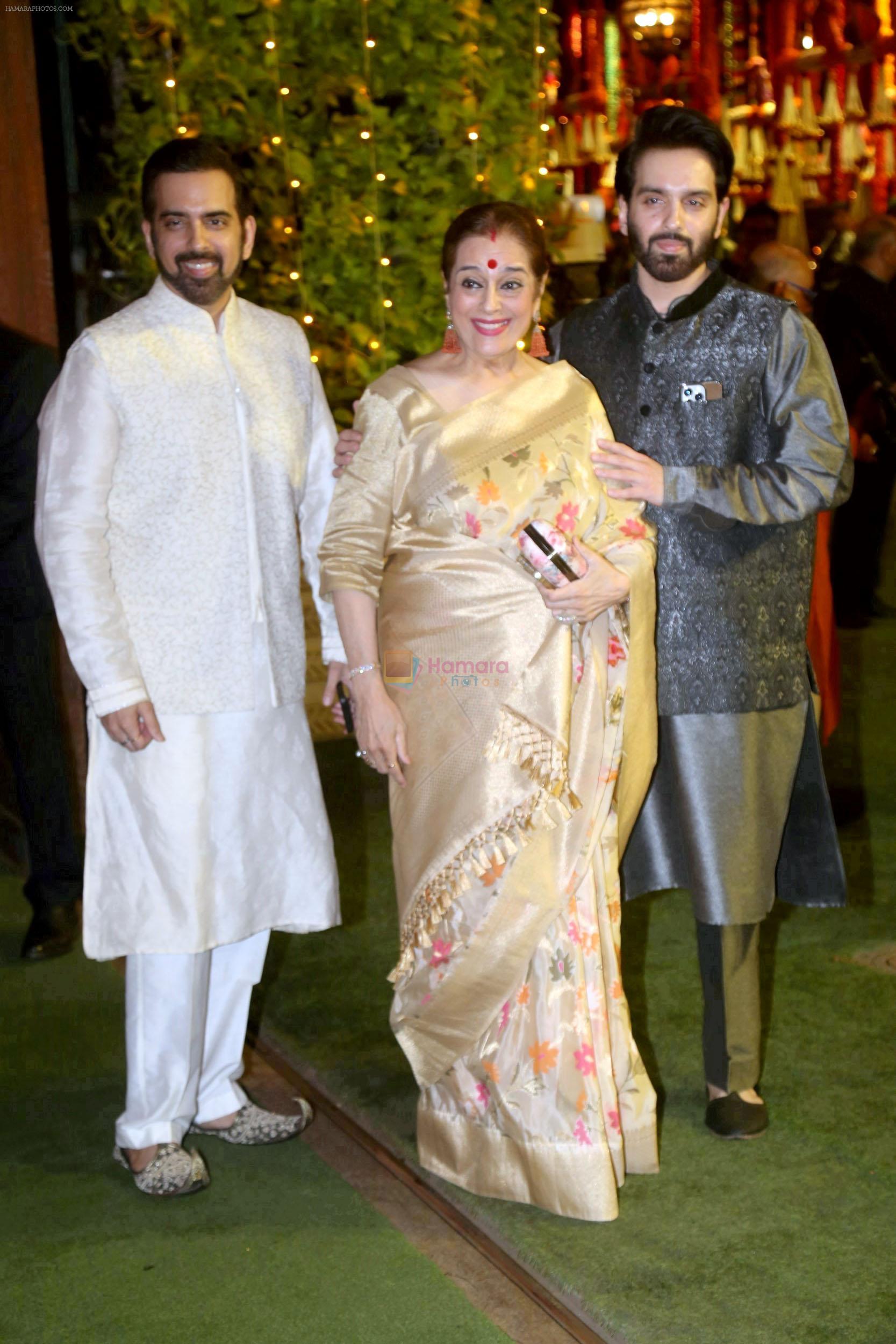 Kush Sinha, Luv Sinha, Poonam Sinha at Ambani House Antilia for Ganpati Darshan on 19th Sept 2023