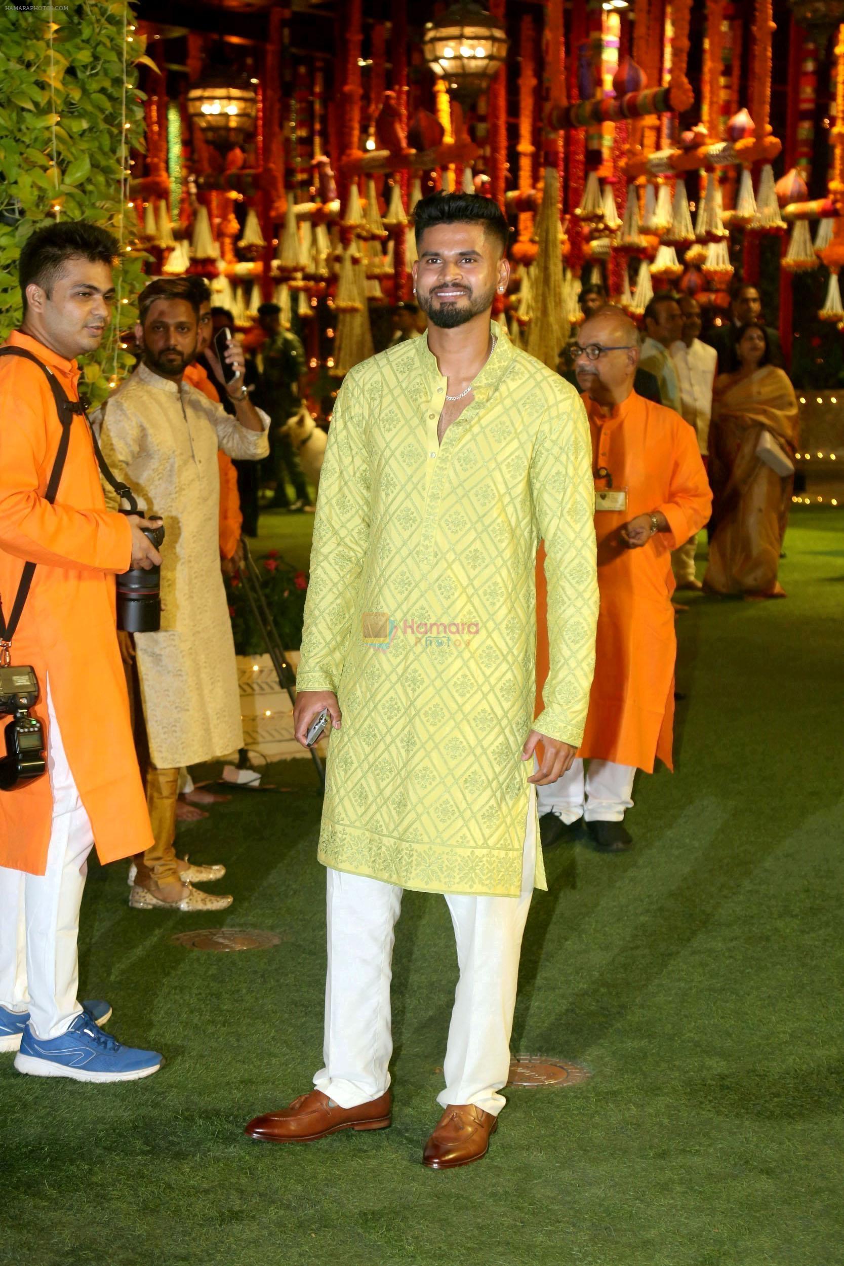 Shreyas Iyer at Ambani House Antilia for Ganpati Darshan on 19th Sept 2023