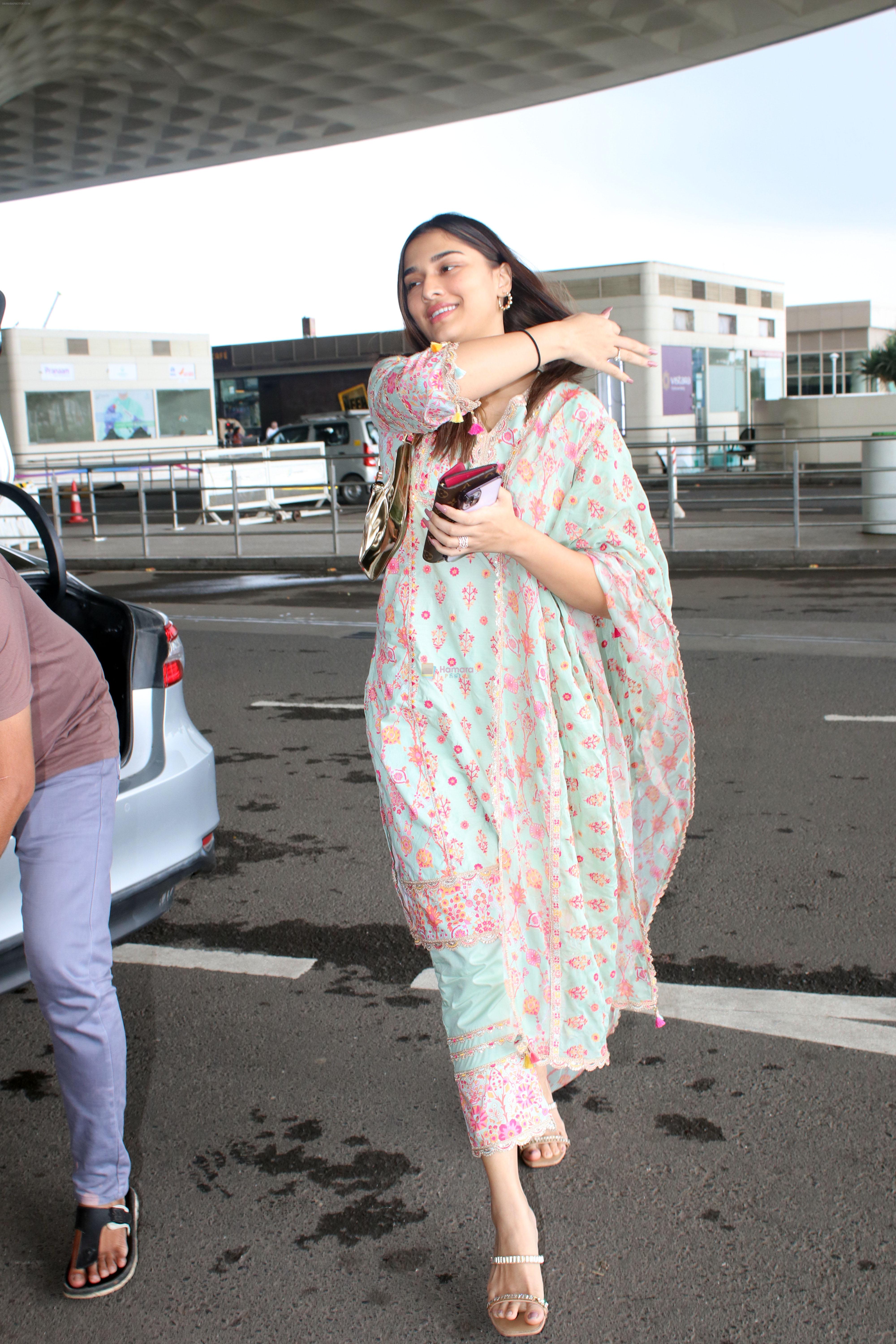 Saiee Manjrekar Spotted At Airport Departure on 25th Sept 2023