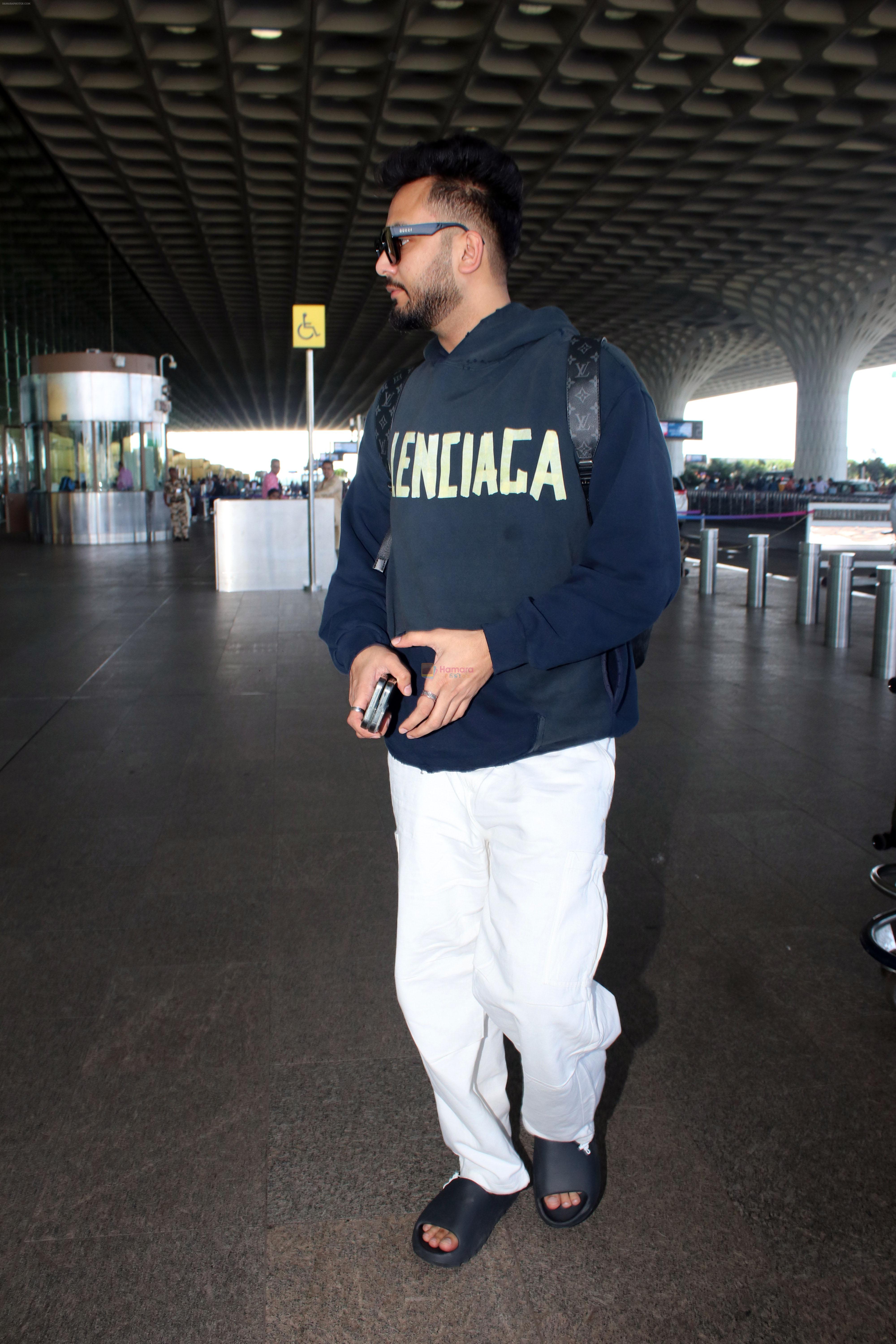 Elvish Yadav Spotted At Airport Departure on 26th Sept 2023
