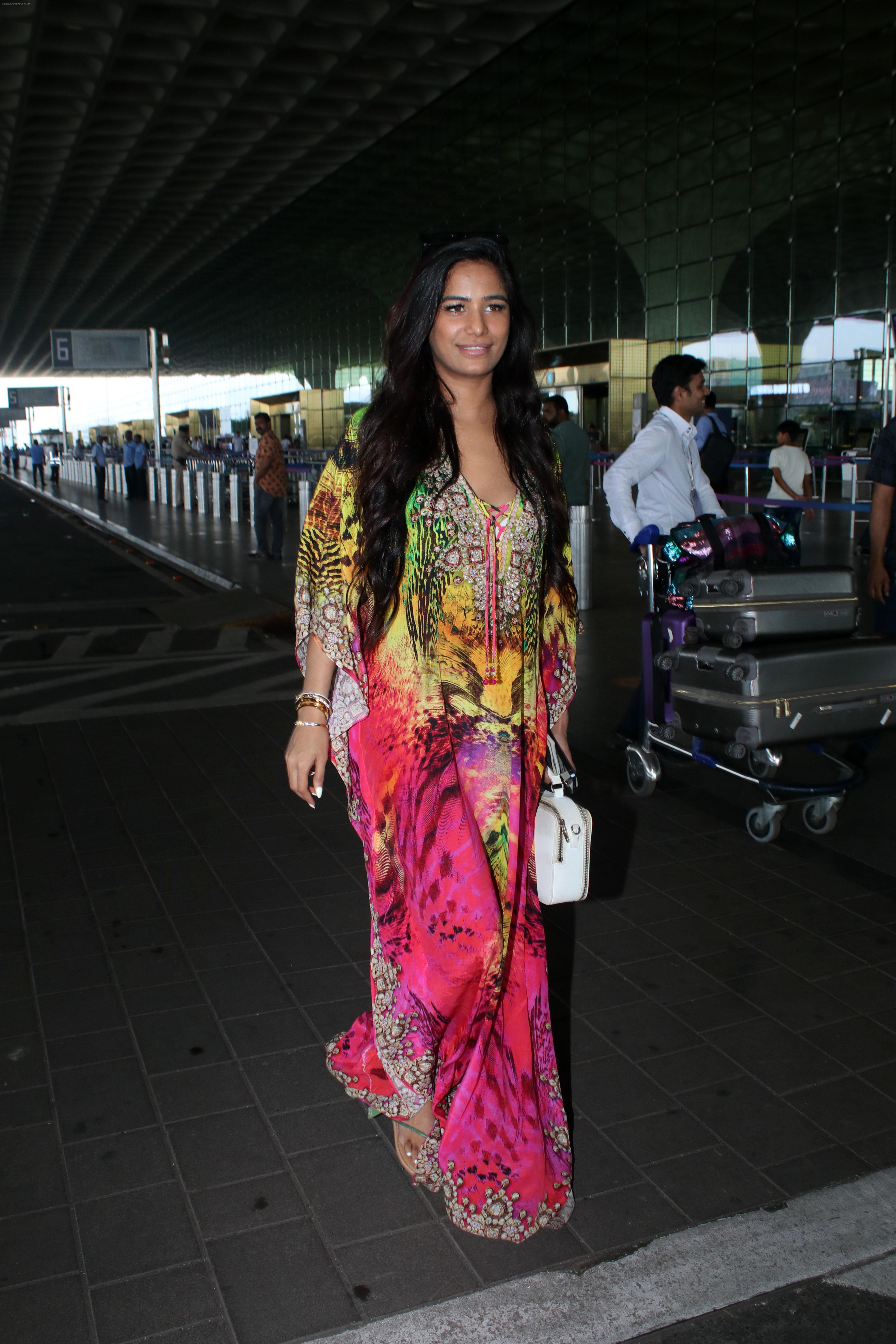 Poonam Pandey Spotted At Airport Departure on 27th Sept 2023