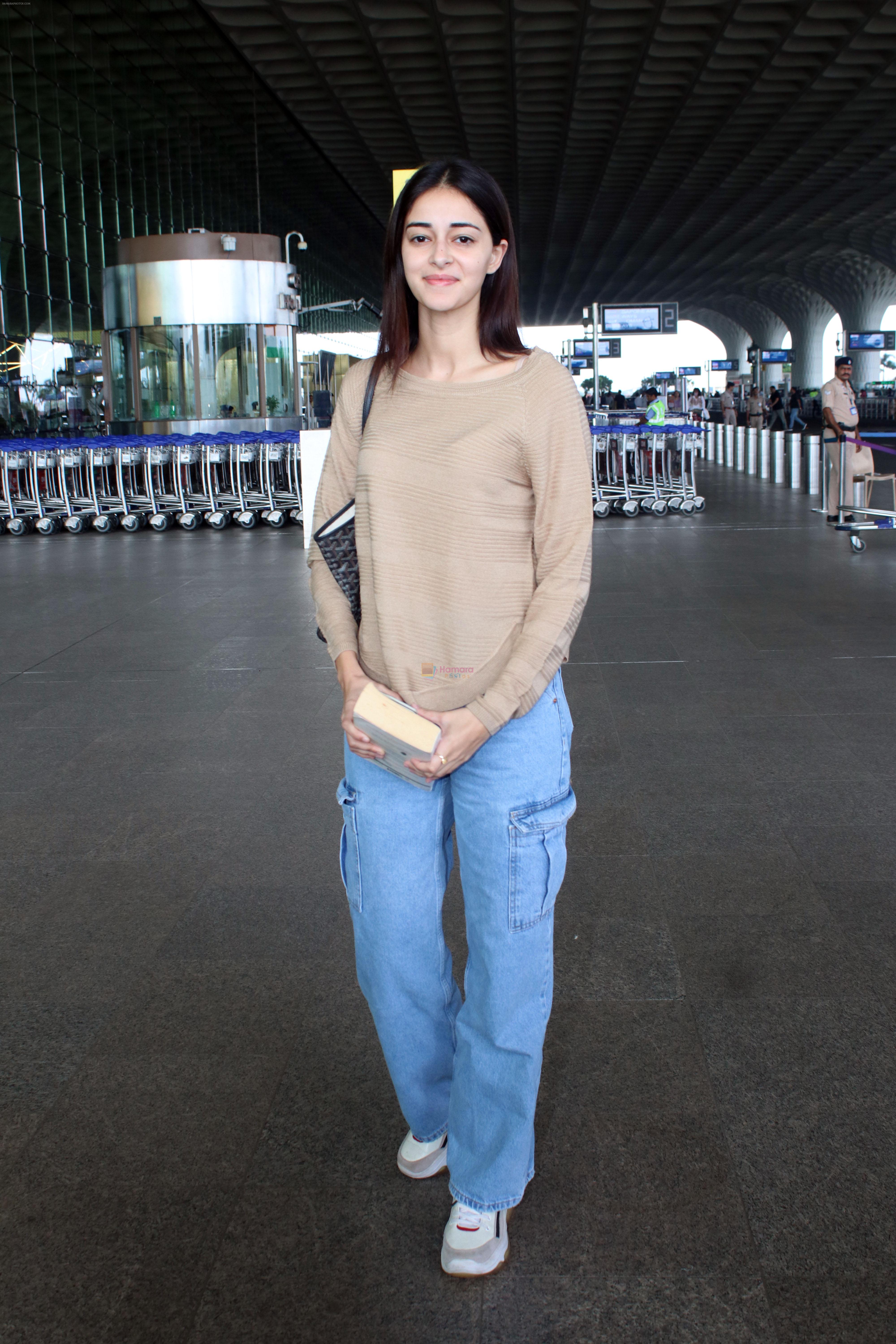 Ananya Panday Spotted At Airport Departure on 4th Oct 2023