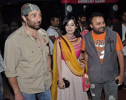 Anil Sharma, Sunny Deol, Amrita Rao at Singh Sahab the great first look in PVR, Mumbai on 29th Aug 2013