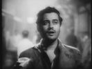 pyaasa_guru02.jpg